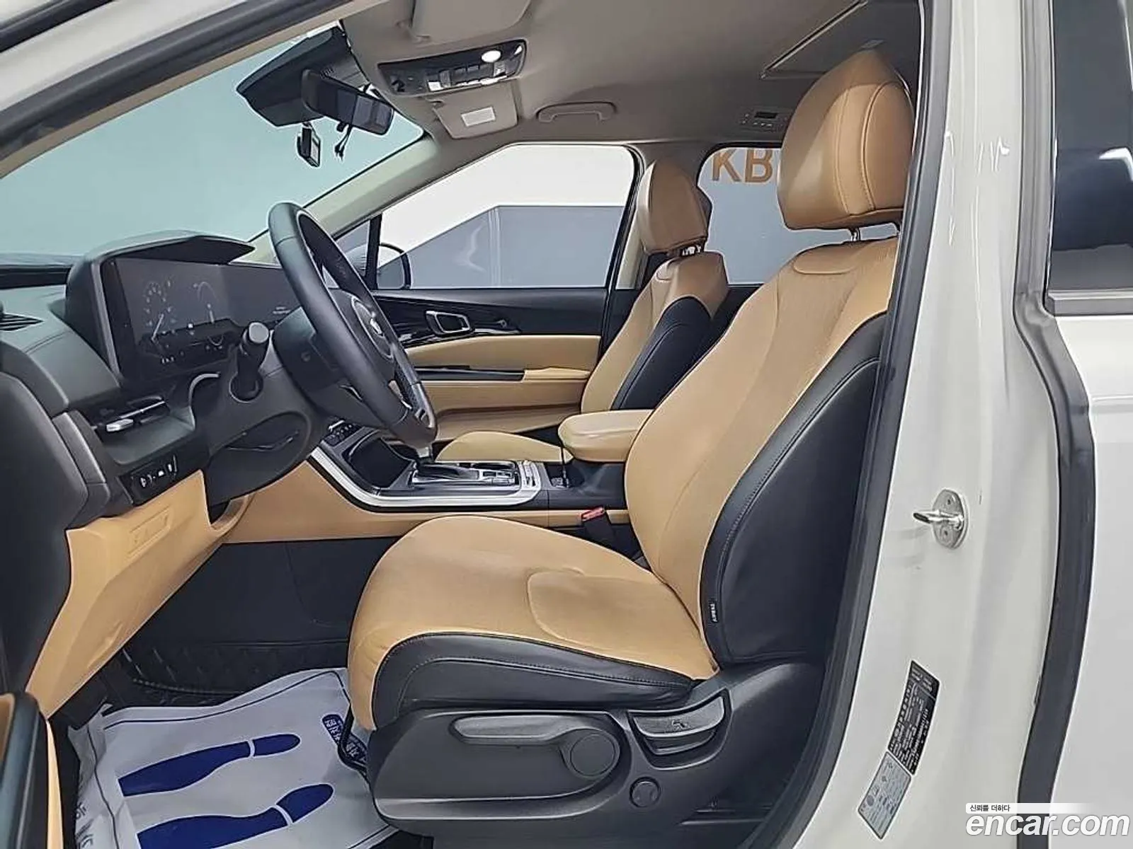 Kia Carnival 2020 — 18