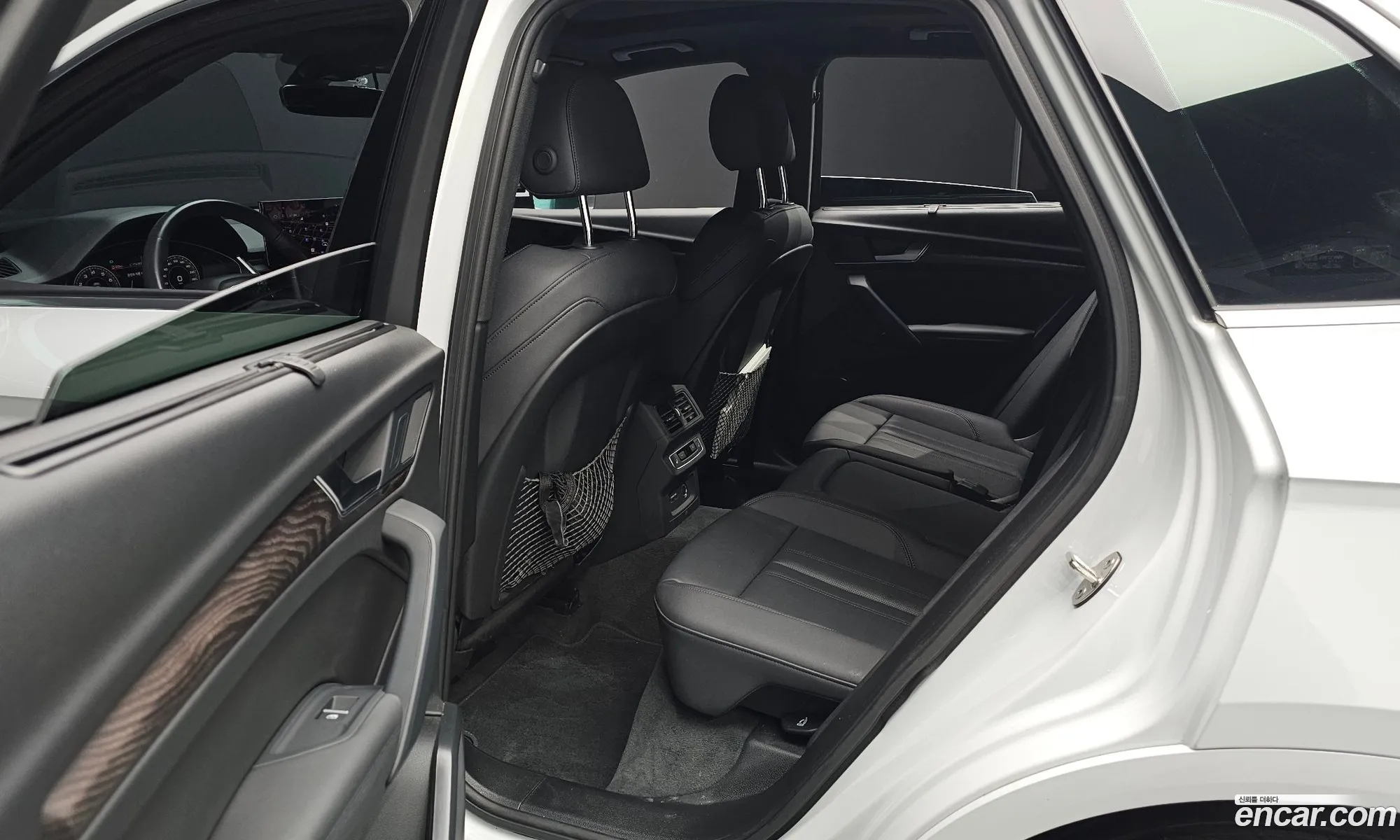 Audi Q5 2023 WAUZZZFY1P2097882 — 10