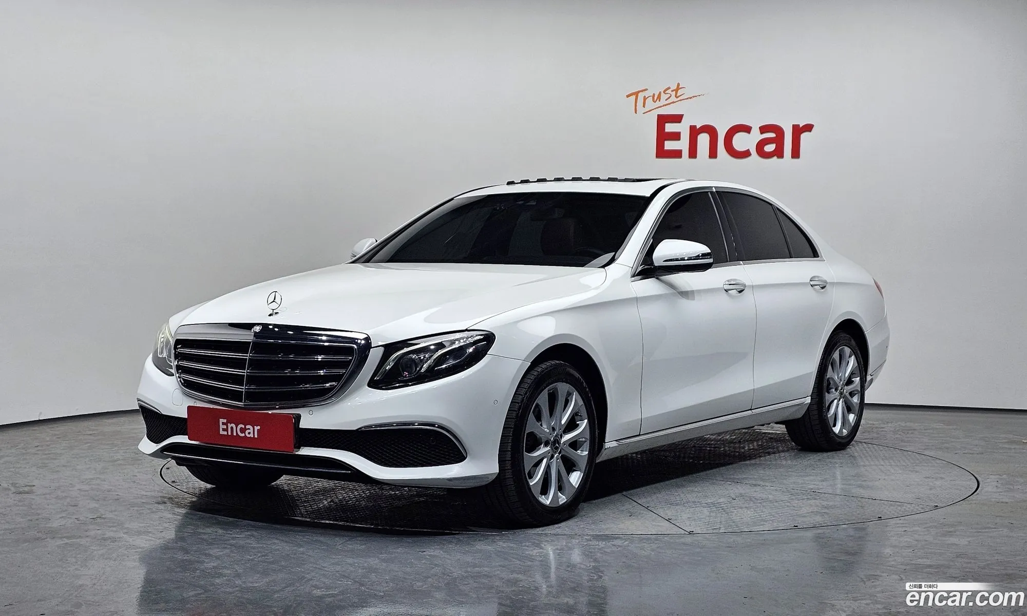 Mercedes-Benz E-Class W213 2019 WDDZF0EB8KA689692 — 12