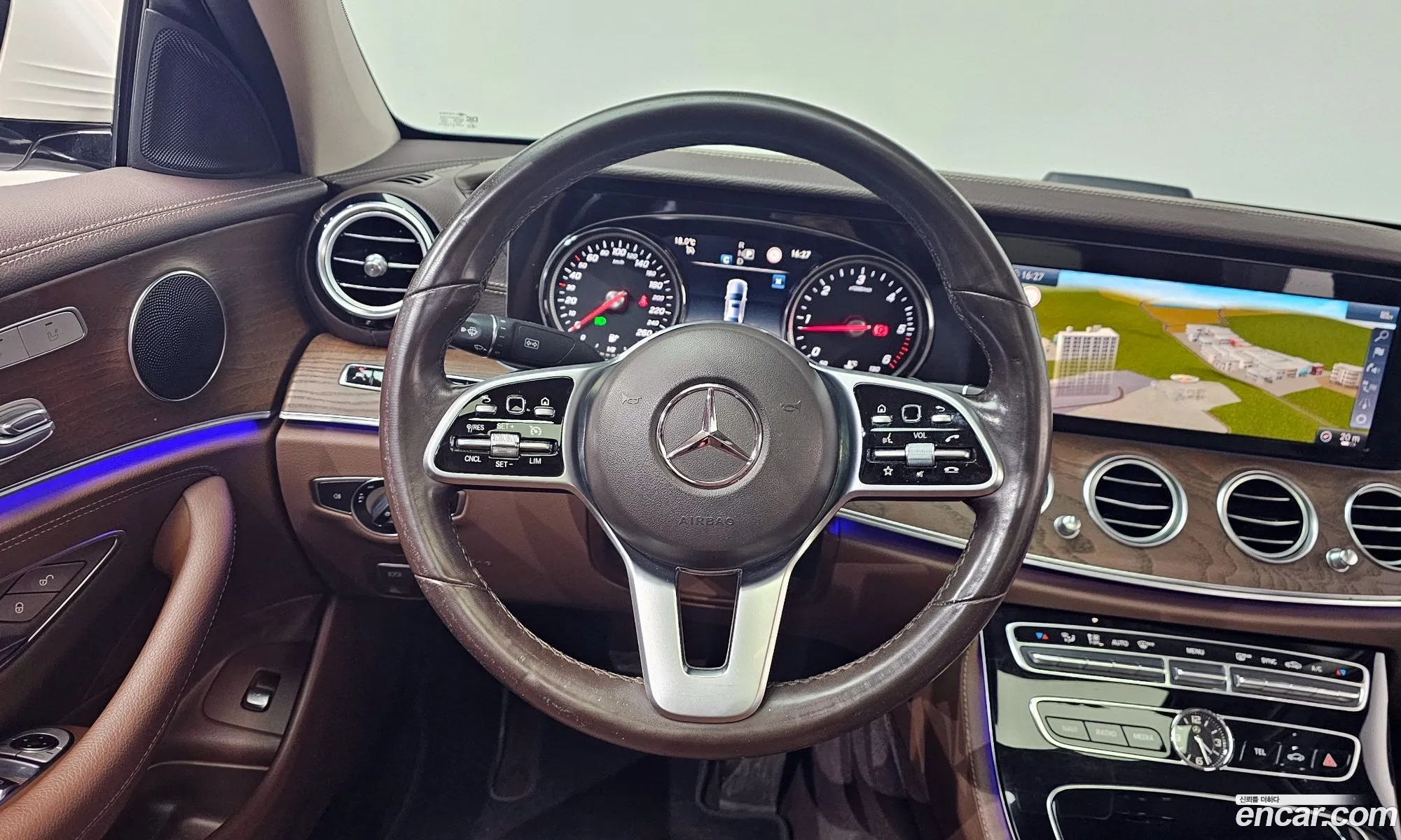 Mercedes-Benz E-Class W213 2019 WDDZF0EB8KA689692 — 3