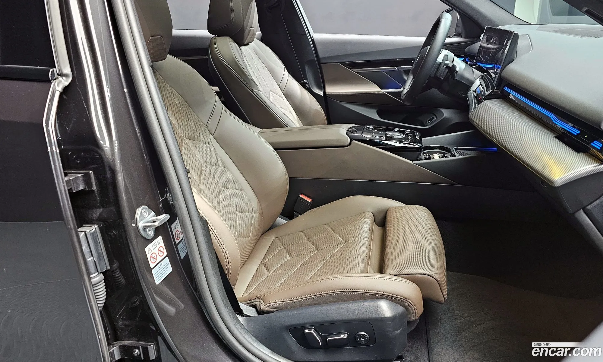 BMW 5 Series 2024 — 20