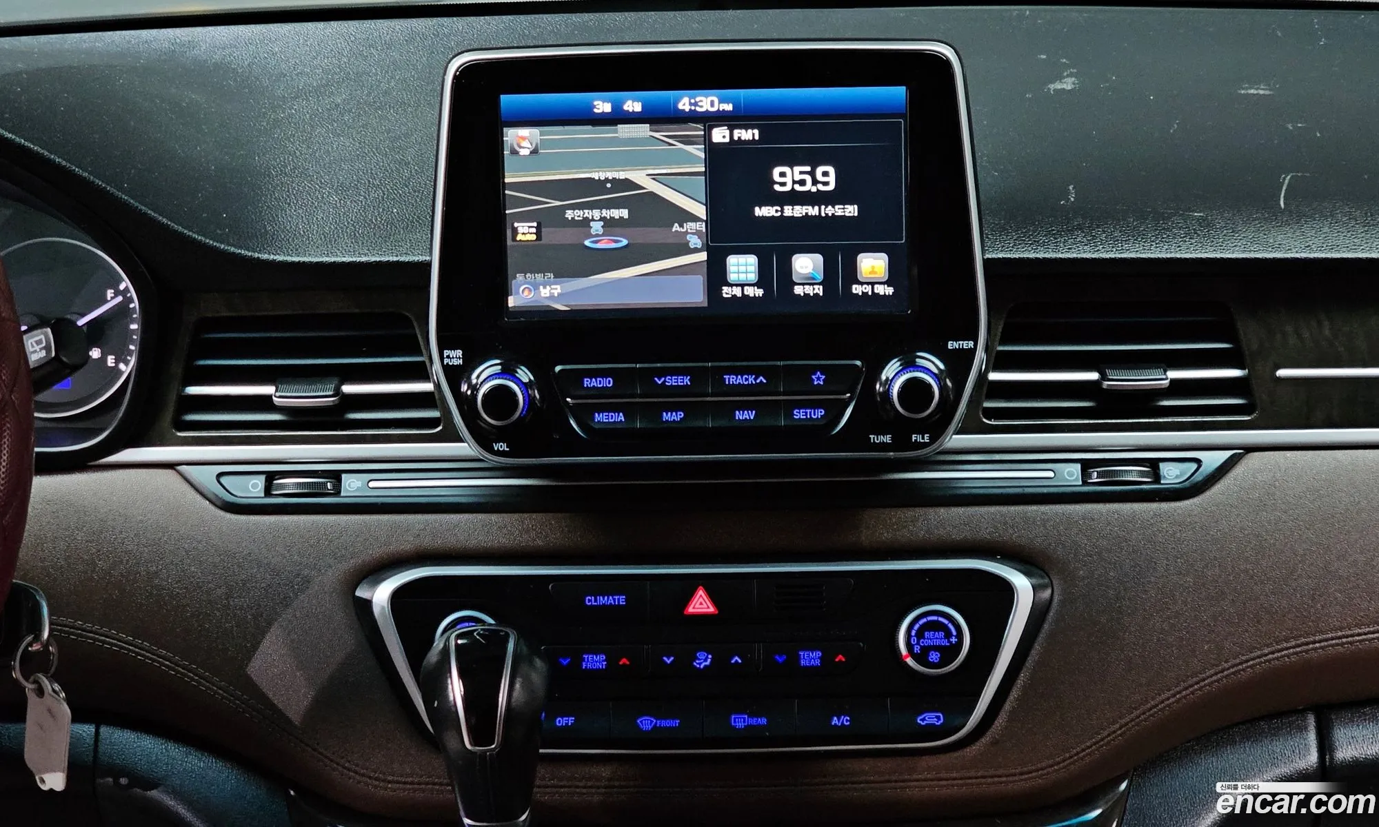 Hyundai Grand Starex 2018 — 6