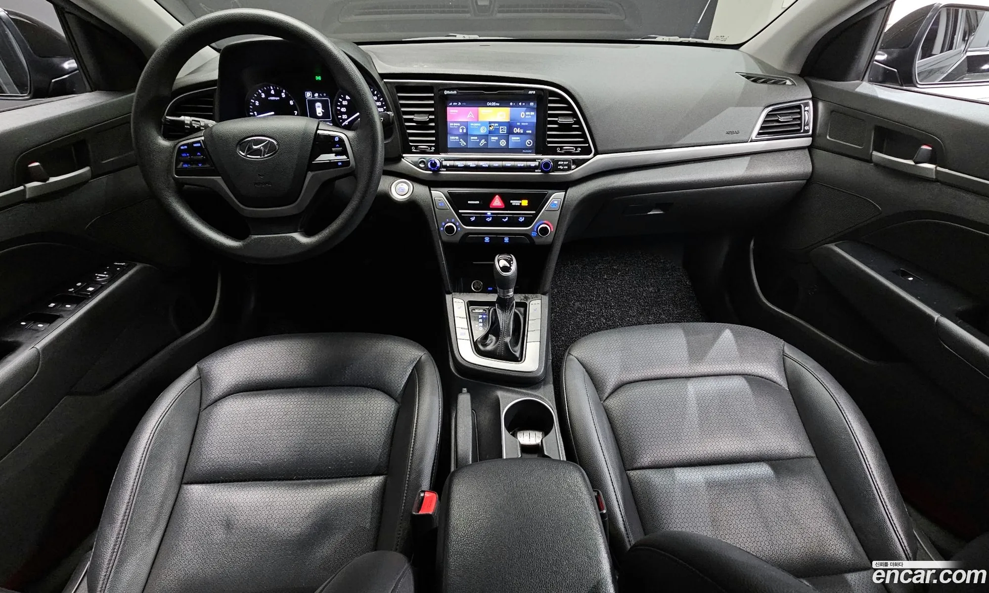 Hyundai Elantra AD 2016 — 12