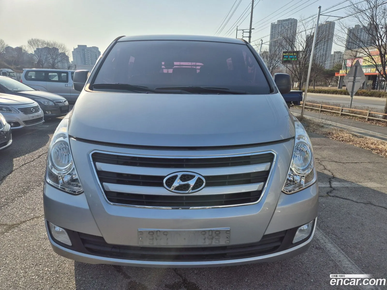 Hyundai Grand Starex 2017 — 18