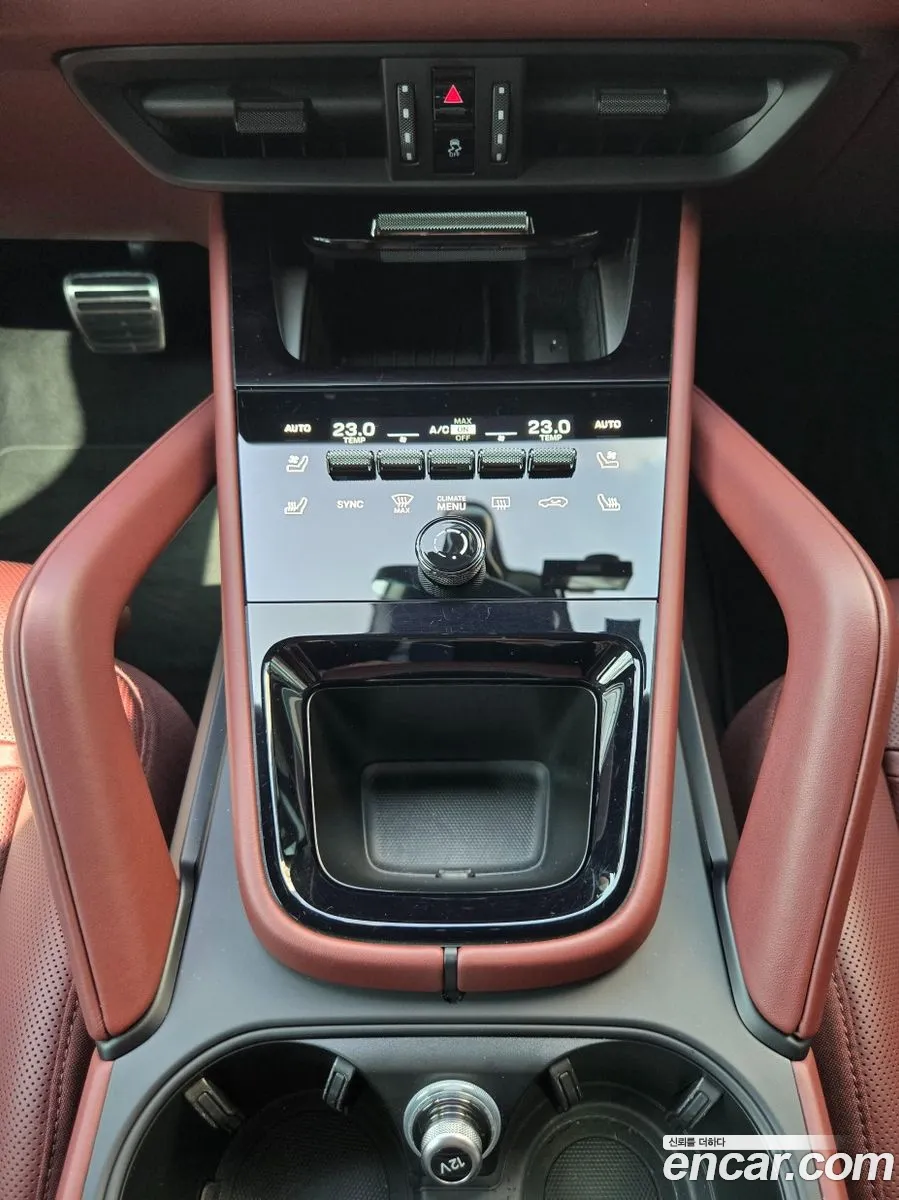 Porsche Cayenne 2025 — 19