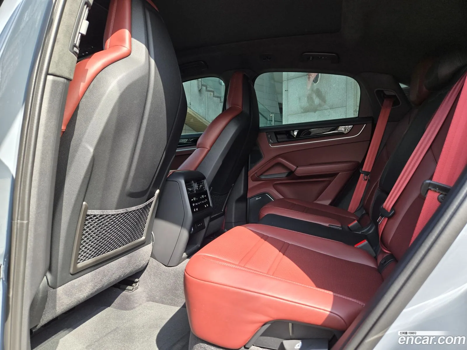 Porsche Cayenne 2025 — 16