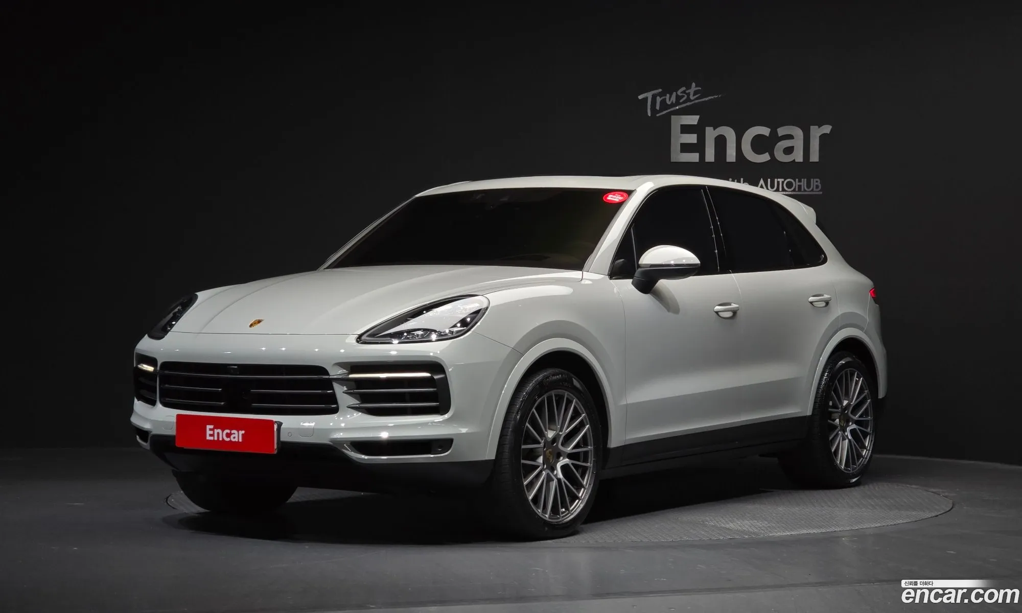 Porsche Cayenne 2023 — 19
