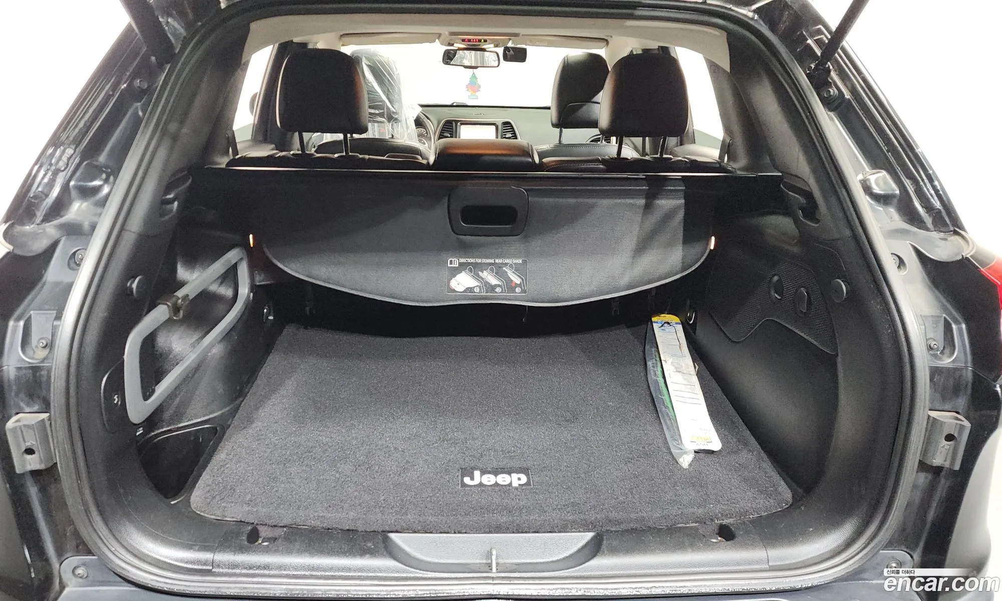 Jeep Cherokee 2016 — 17