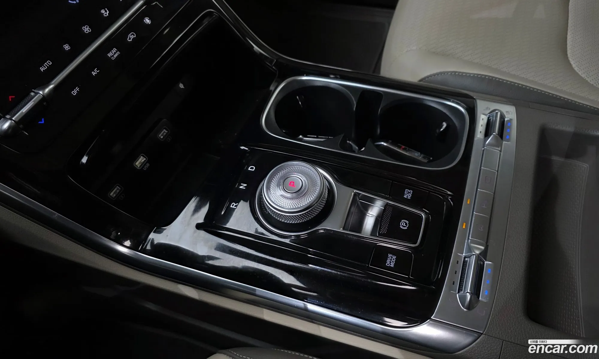 Kia Carnival 2022 — 16