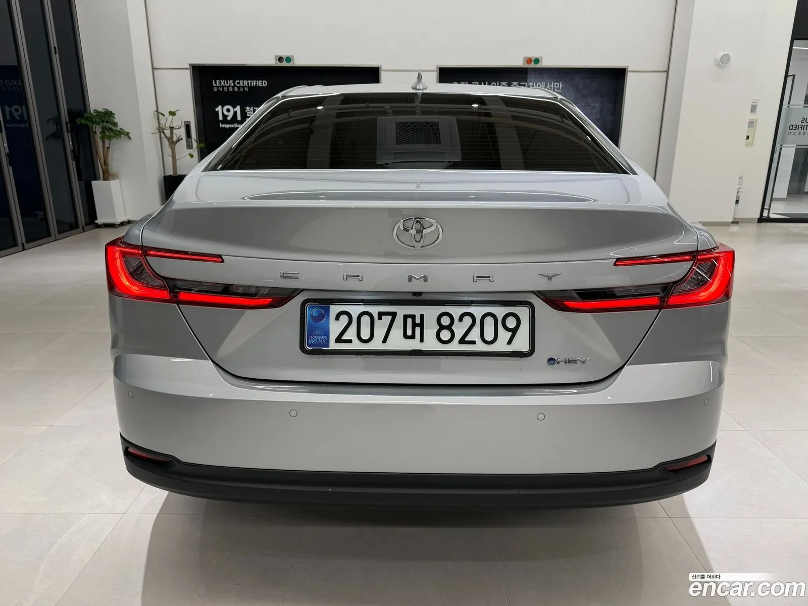 Toyota Camry 2025 — 11