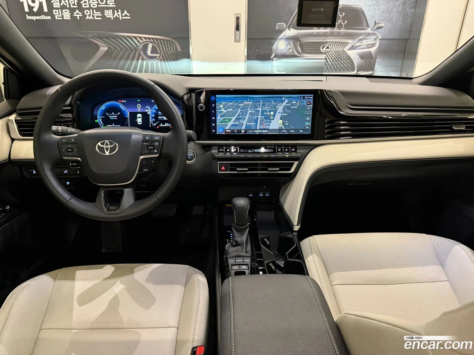 Toyota Camry 2025 — 10
