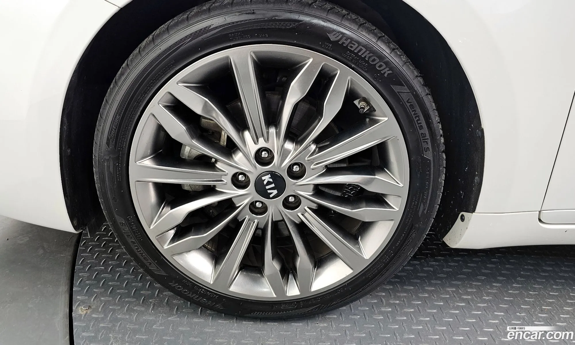 Kia K7 Premier 2019 — 2