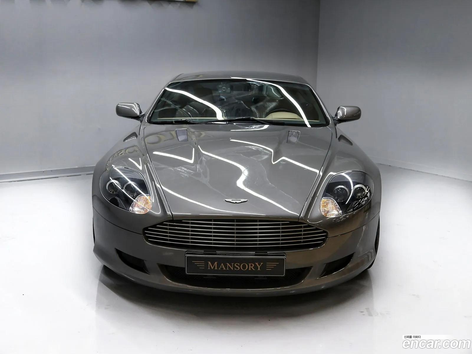 Aston Martin DB9 2006 — 19