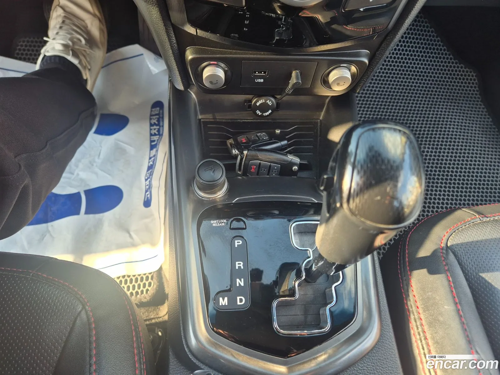KG Mobility (SsangYong) Tivoli Air 2016 — 17