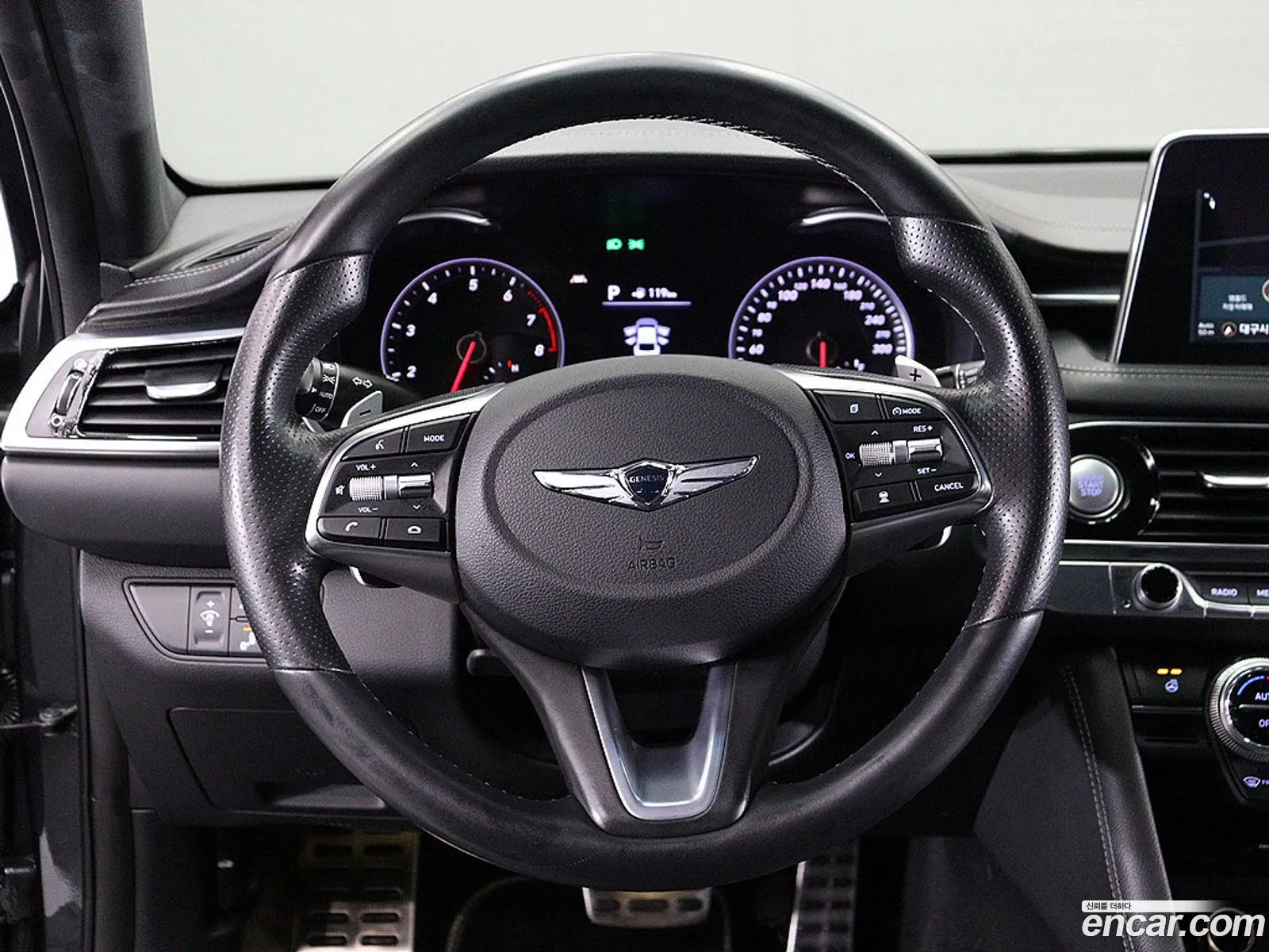 Genesis G70 2017 — 18