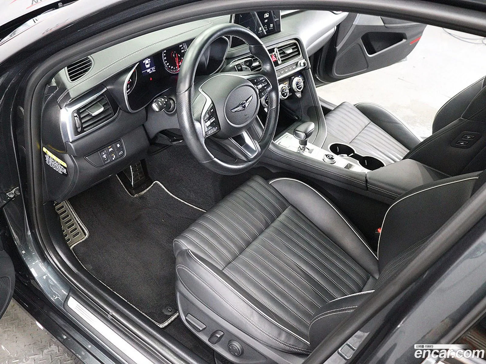 Genesis G70 2017 — 15