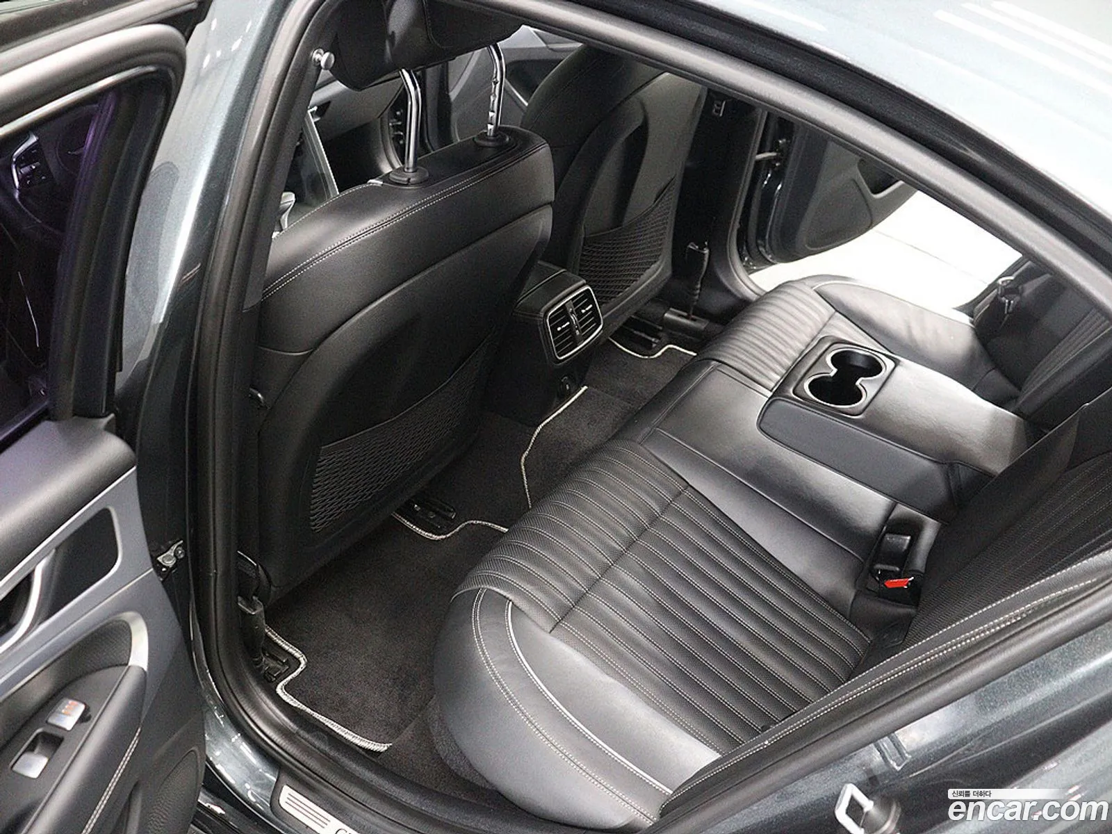 Genesis G70 2017 — 2