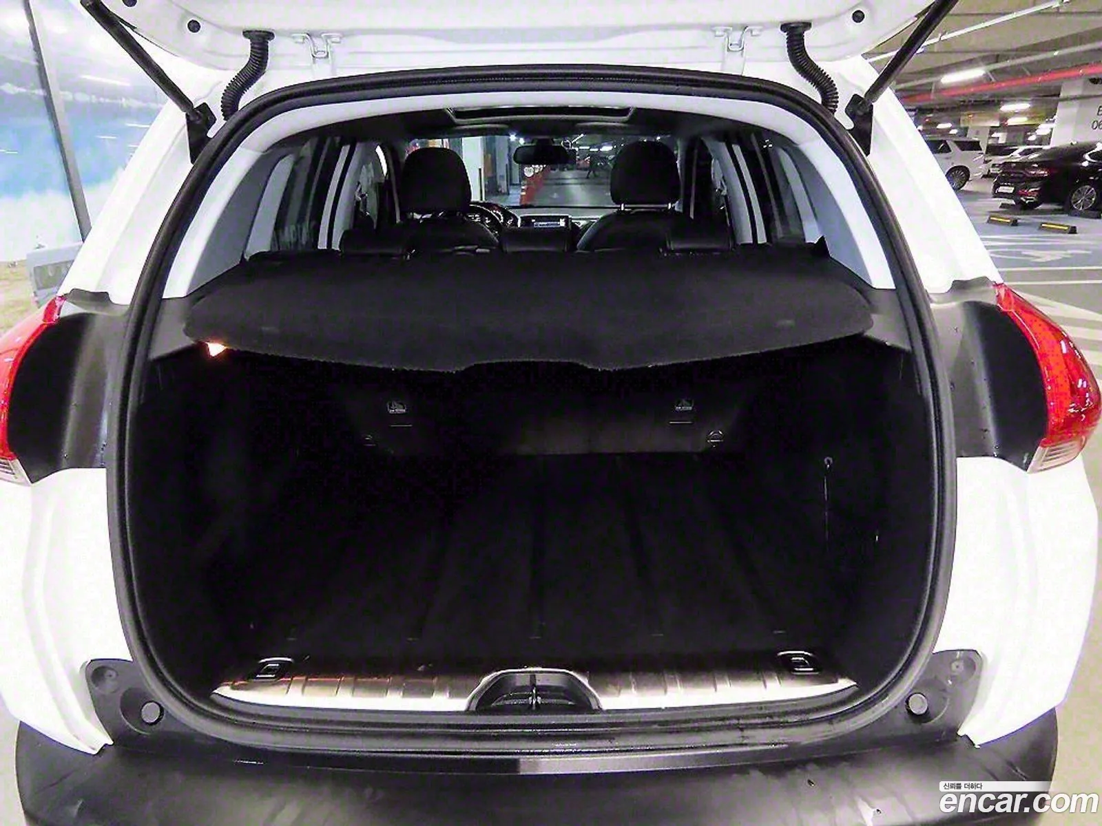 Peugeot 2008 2015 — 14