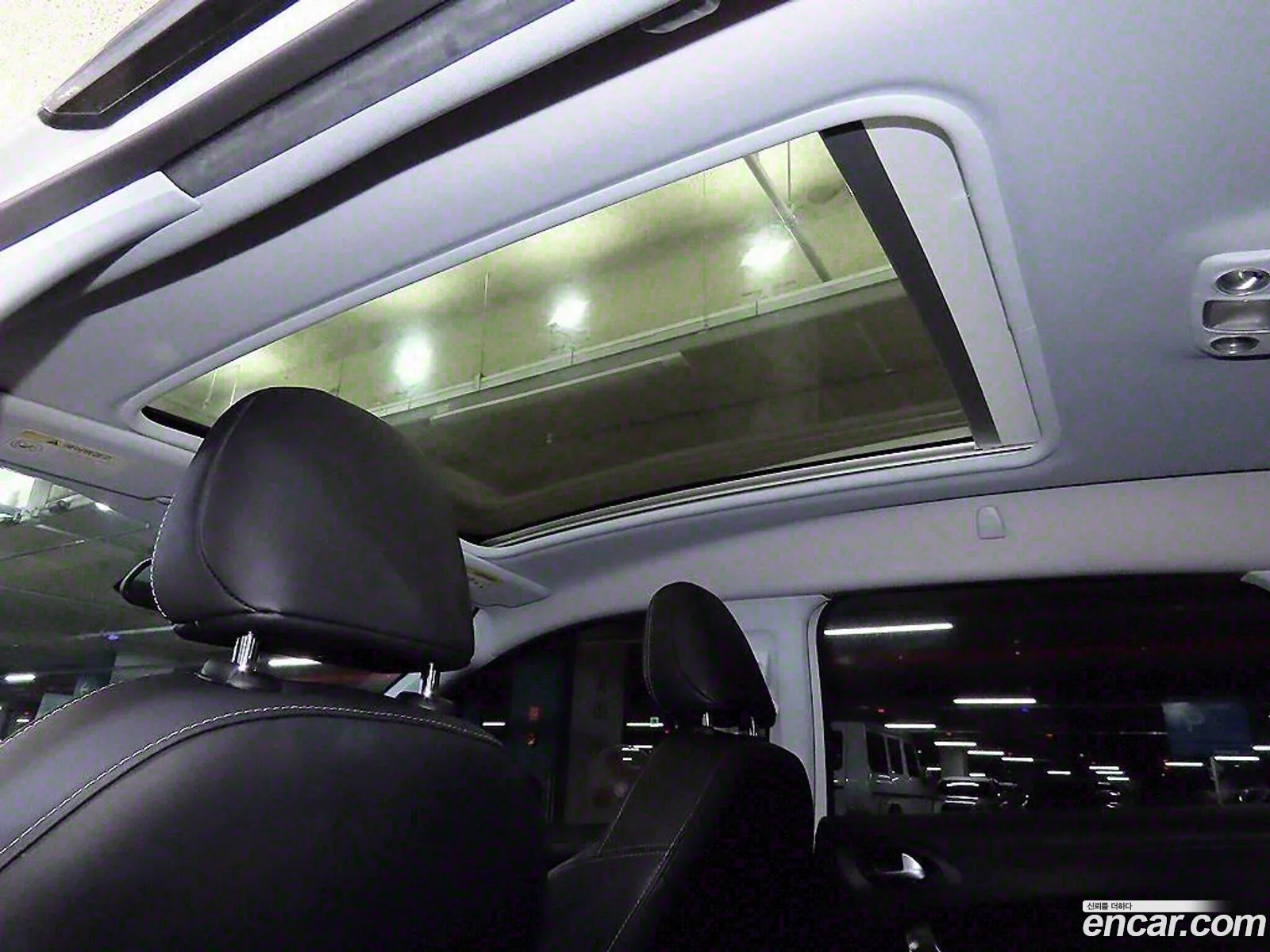 Peugeot 2008 2015 — 8