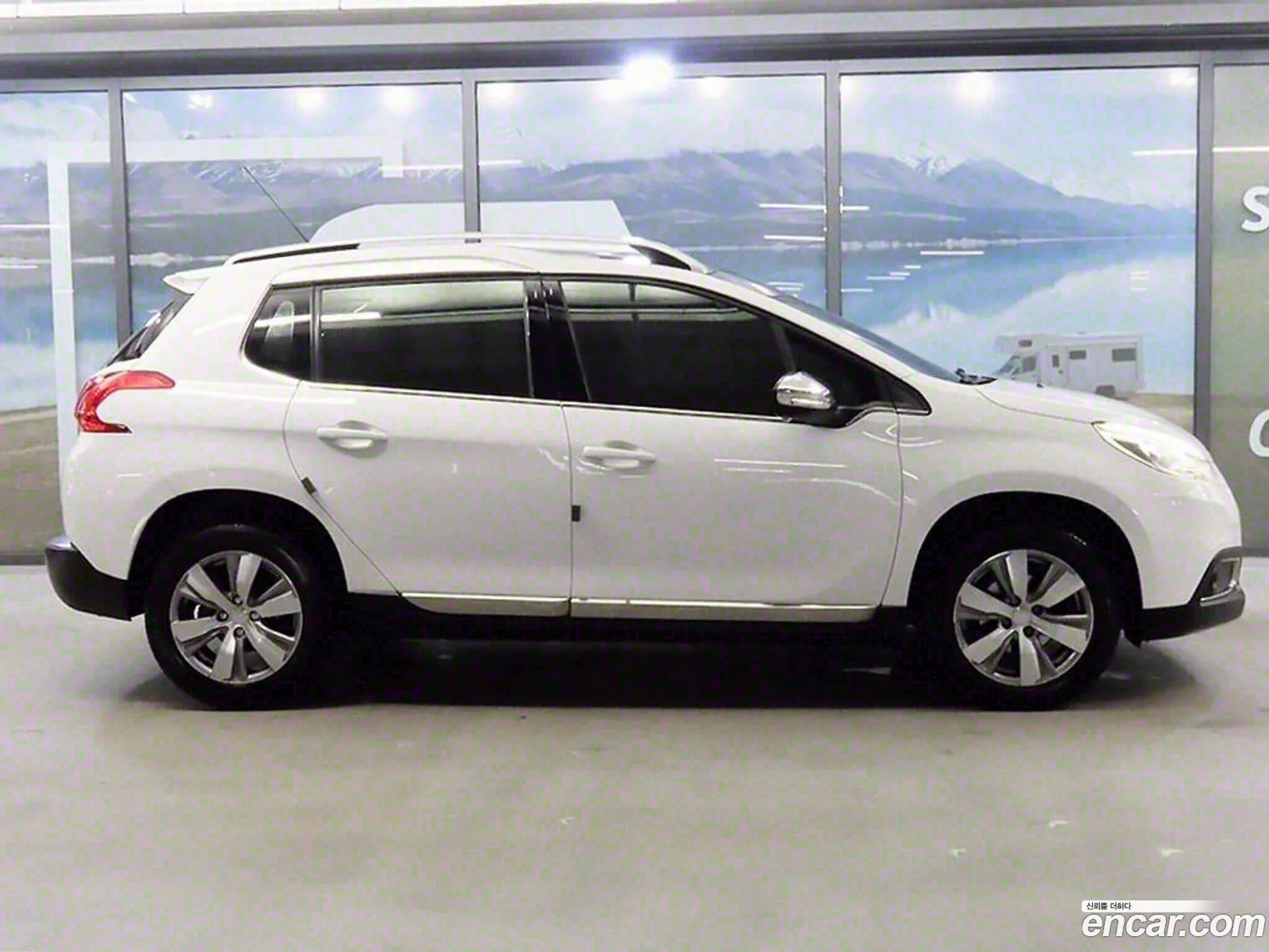 Peugeot 2008 2015 — 11