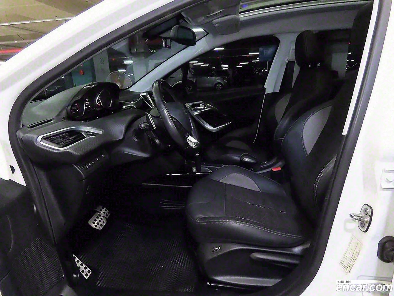 Peugeot 2008 2015 — 15