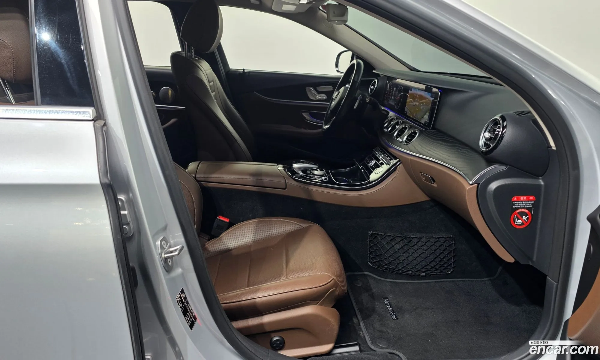 Mercedes-Benz E-Class W213 2018 WDDZF4KB3JA378892 — 6
