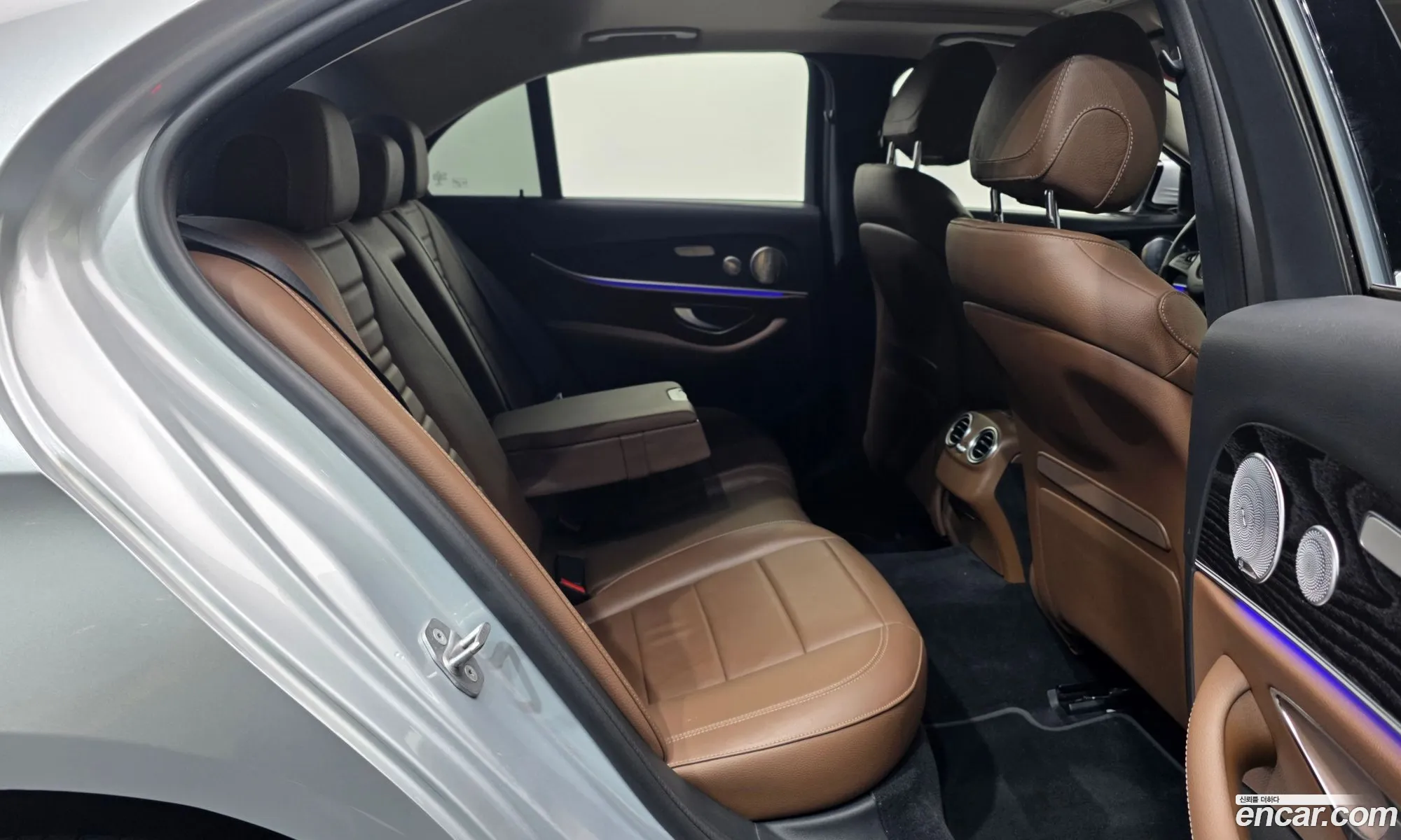Mercedes-Benz E-Class W213 2018 WDDZF4KB3JA378892 — 14