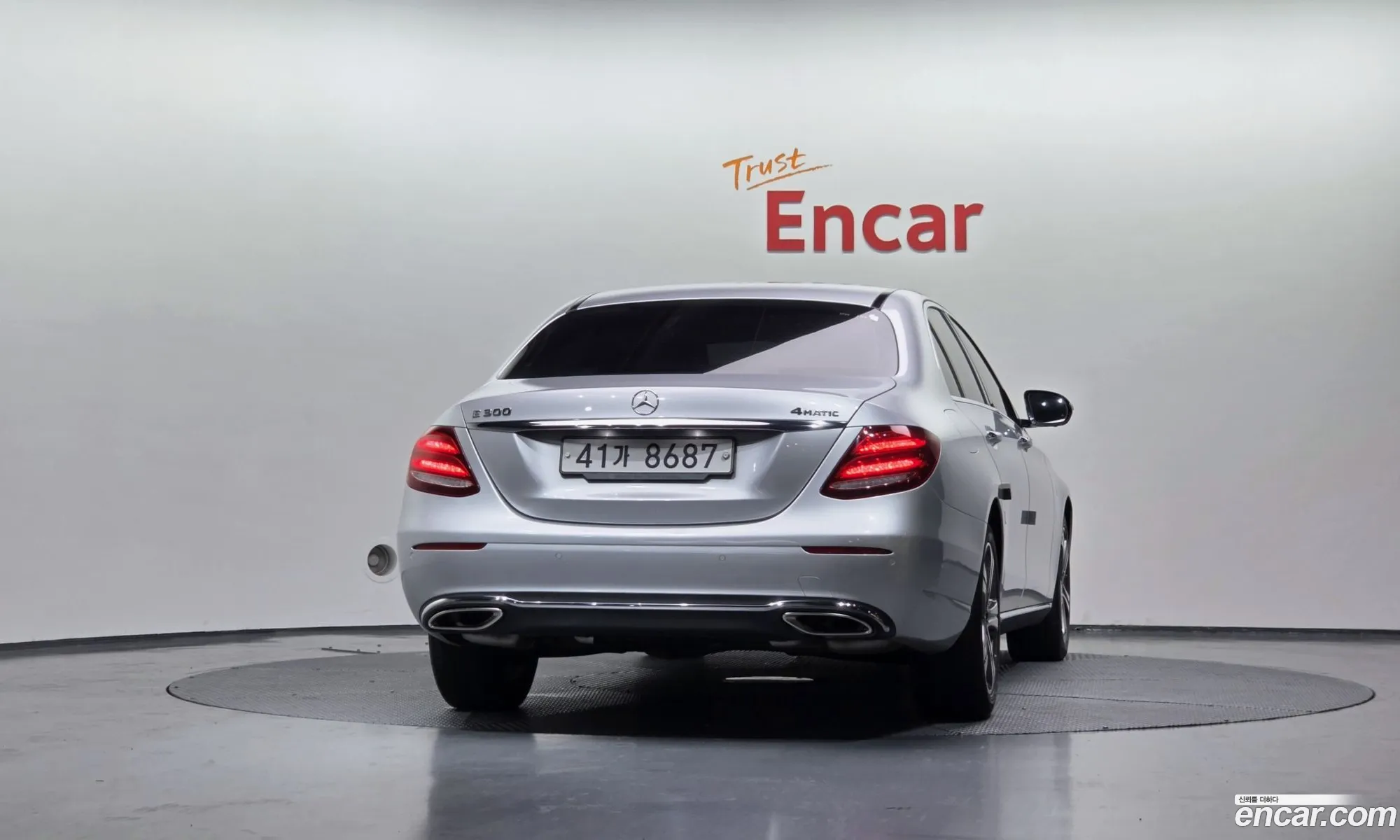 Mercedes-Benz E-Class W213 2018 WDDZF4KB3JA378892 — 4