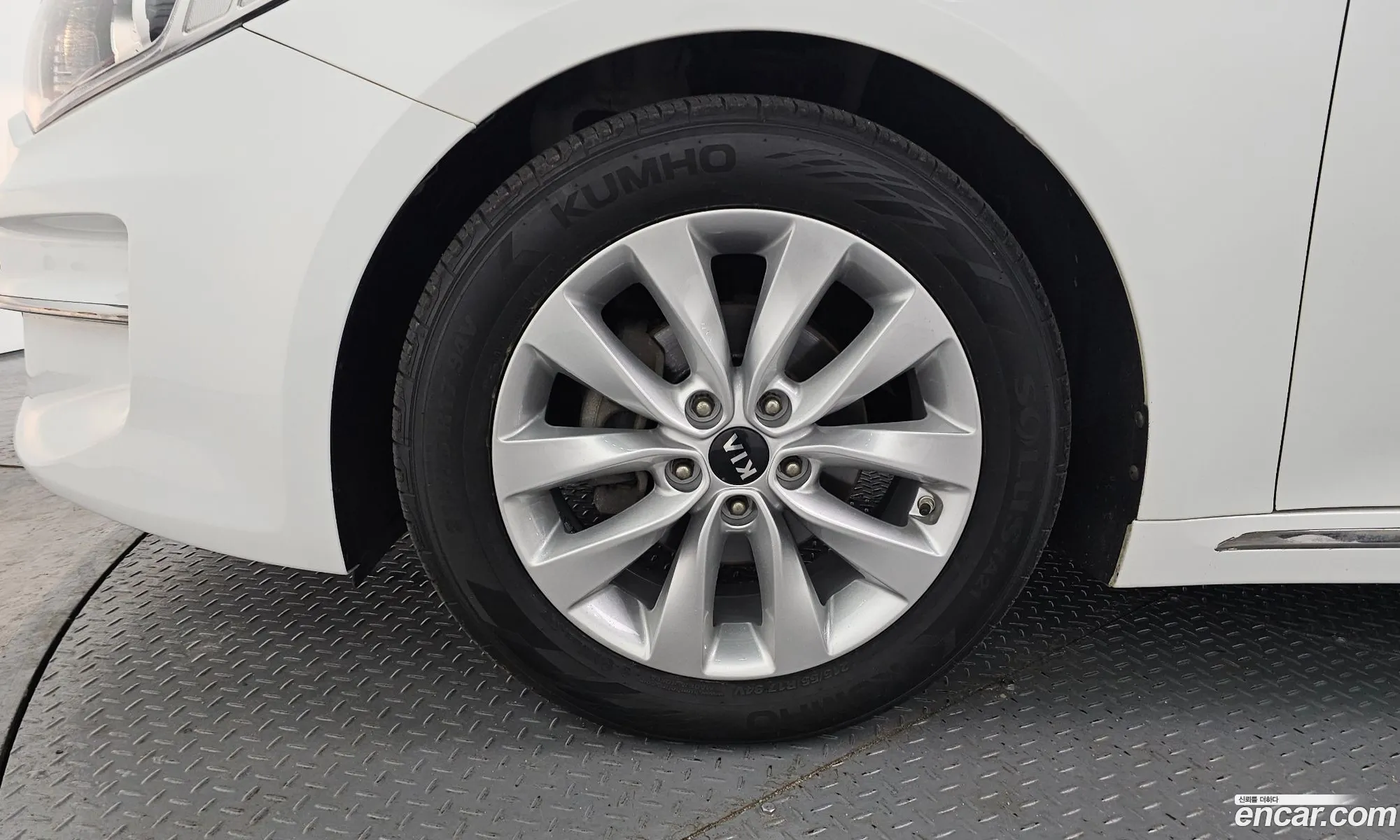 Kia K5 2017 — 19