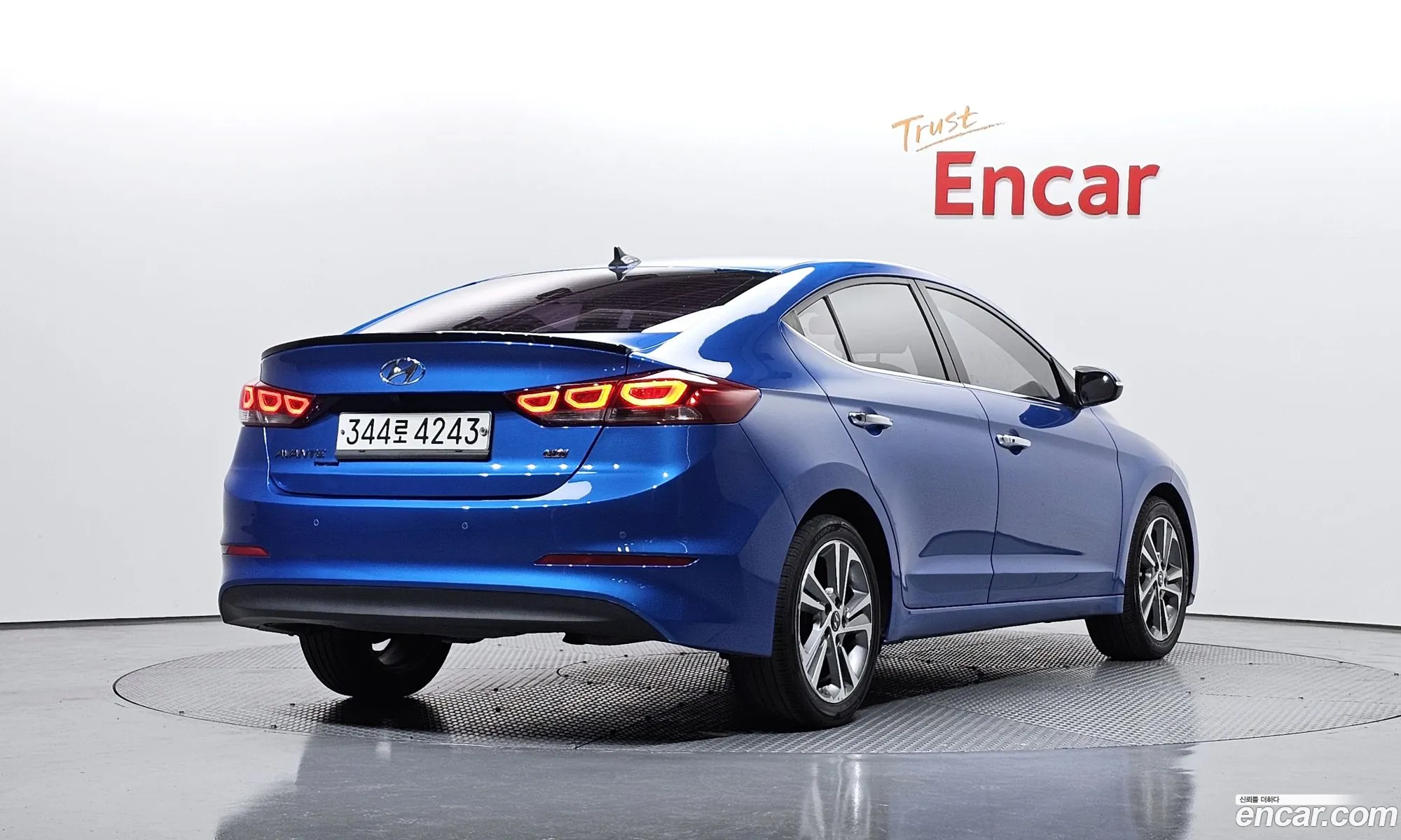 Hyundai Elantra AD 2016 — 7
