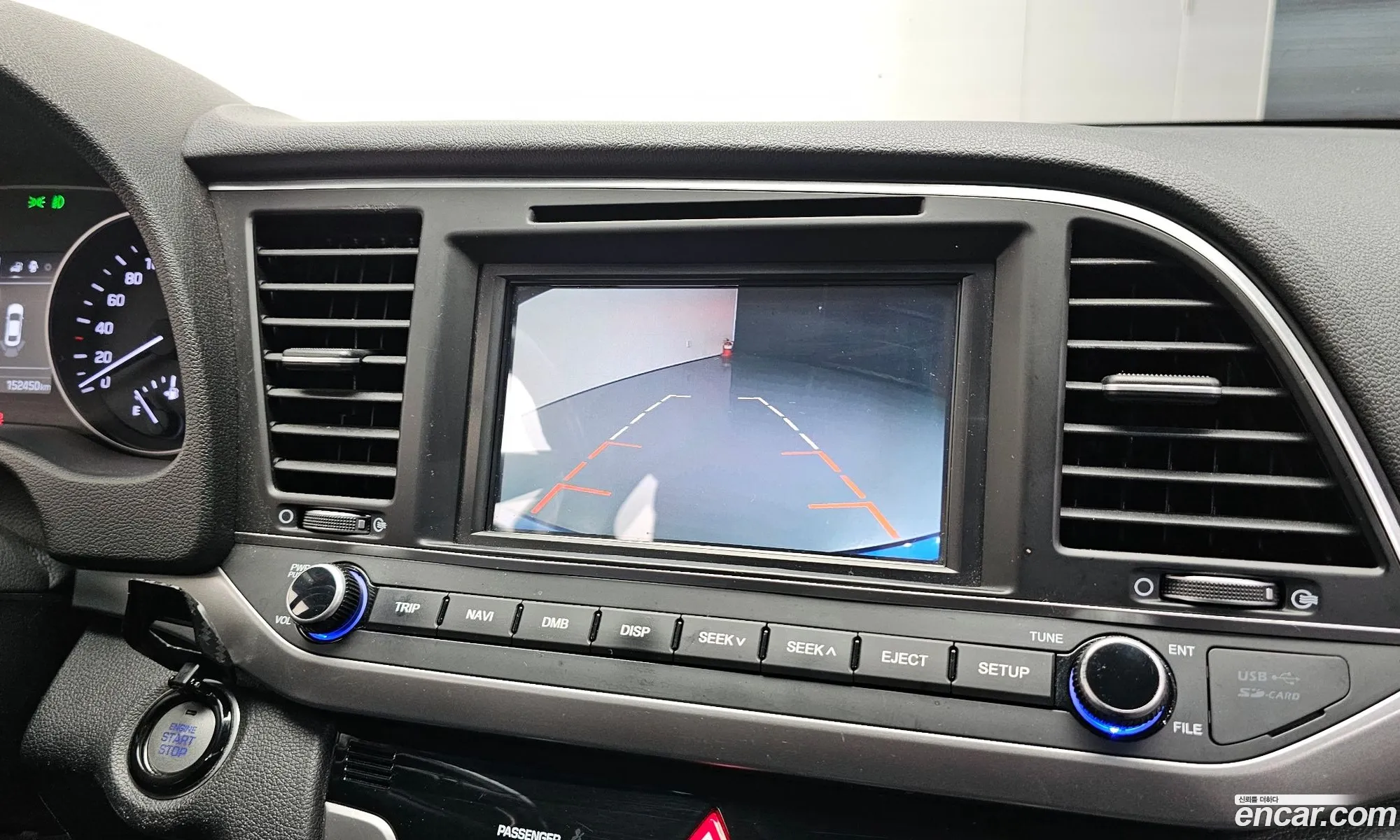 Hyundai Elantra AD 2016 — 19