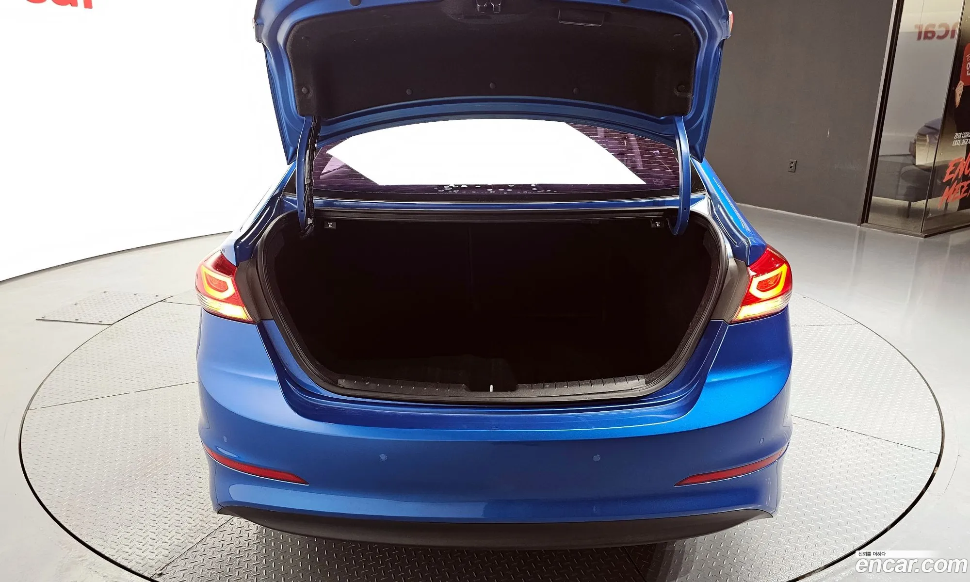 Hyundai Elantra AD 2016 — 20