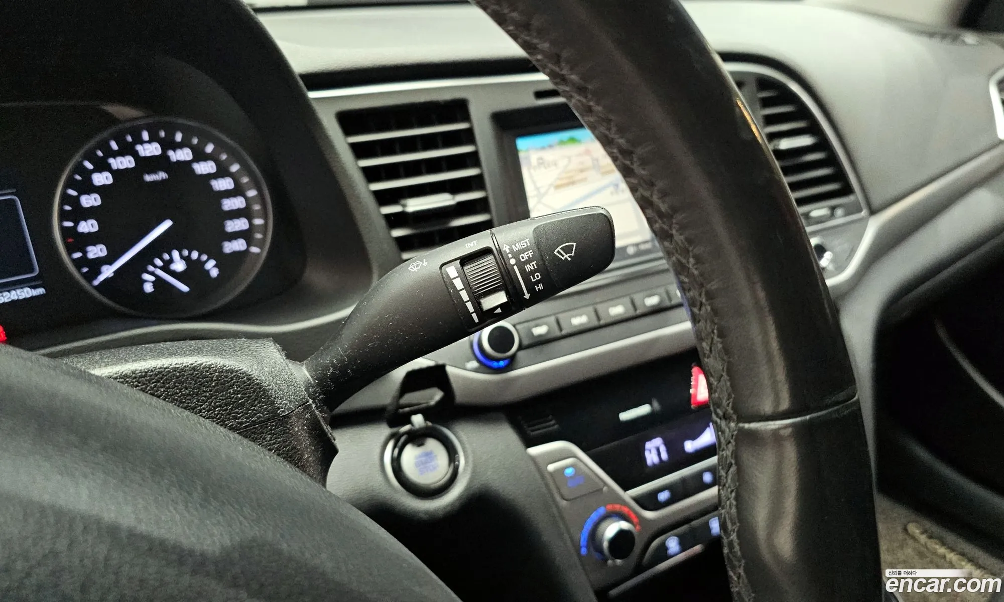 Hyundai Elantra AD 2016 — 9