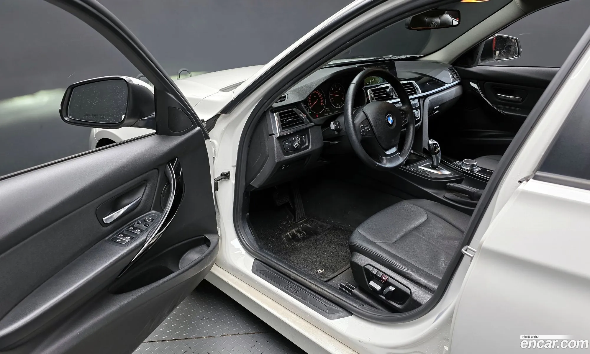 BMW 3 Series 2017 — 9