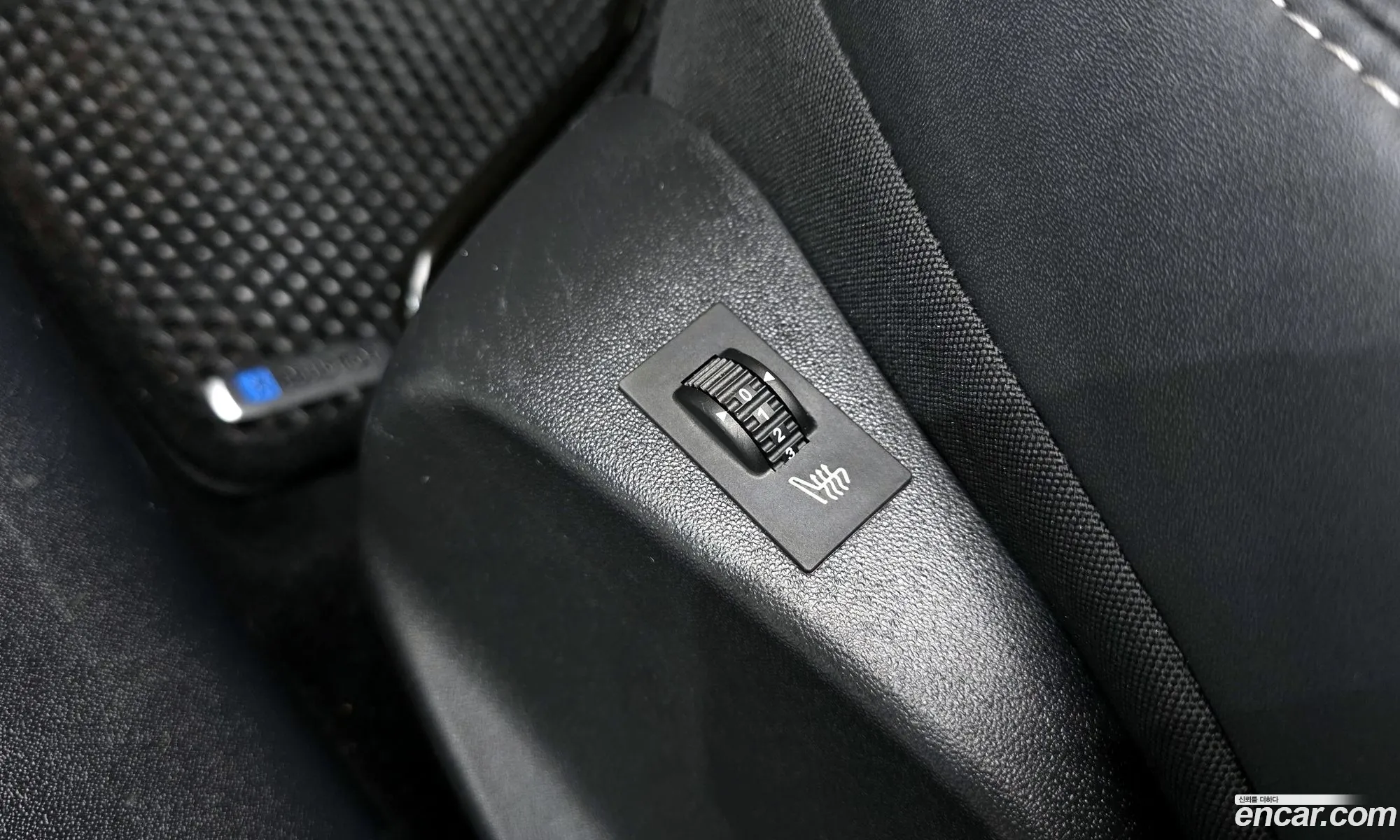 Peugeot 2008 2016 VF3CUBHYMGY013850 — 12
