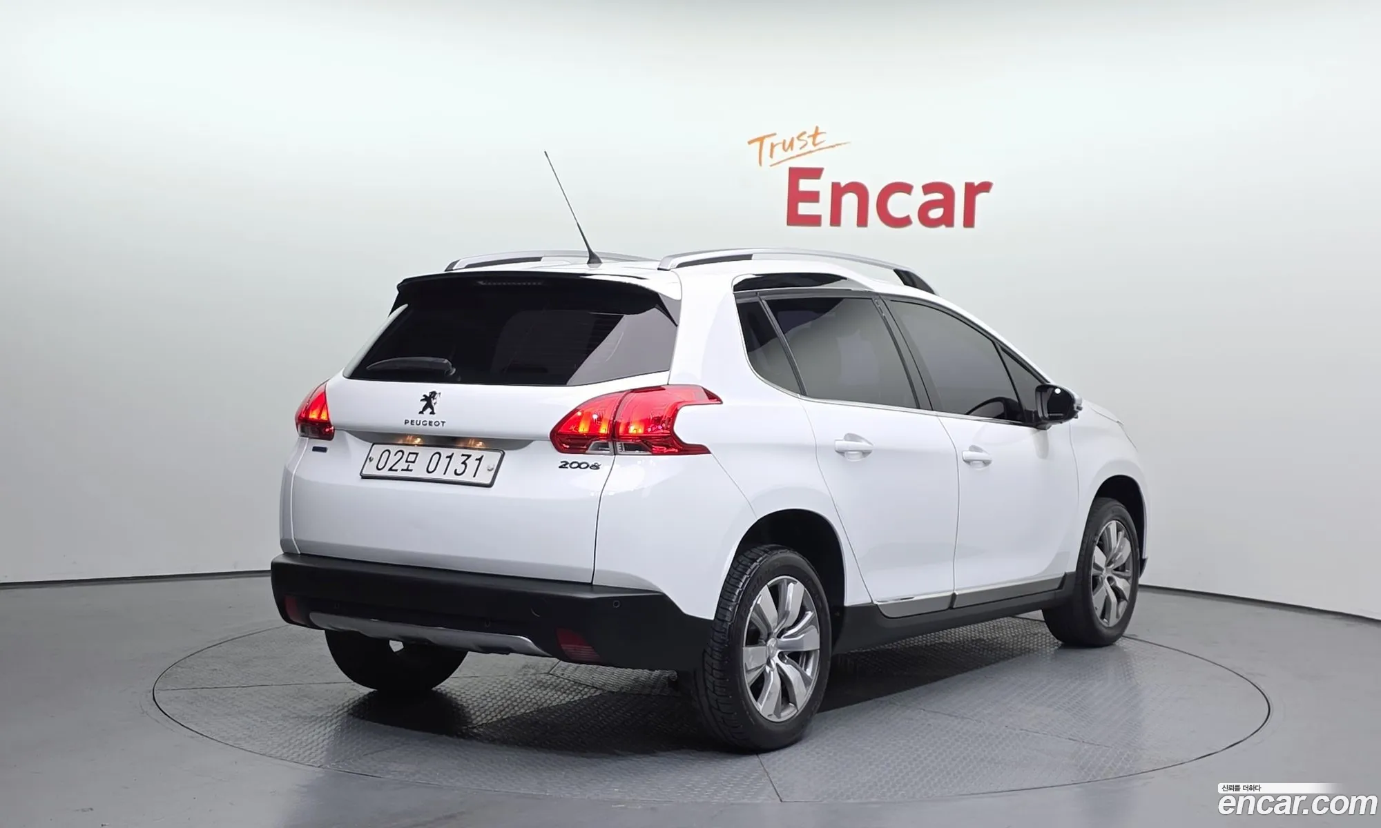 Peugeot 2008 2016 VF3CUBHYMGY013850 — 2