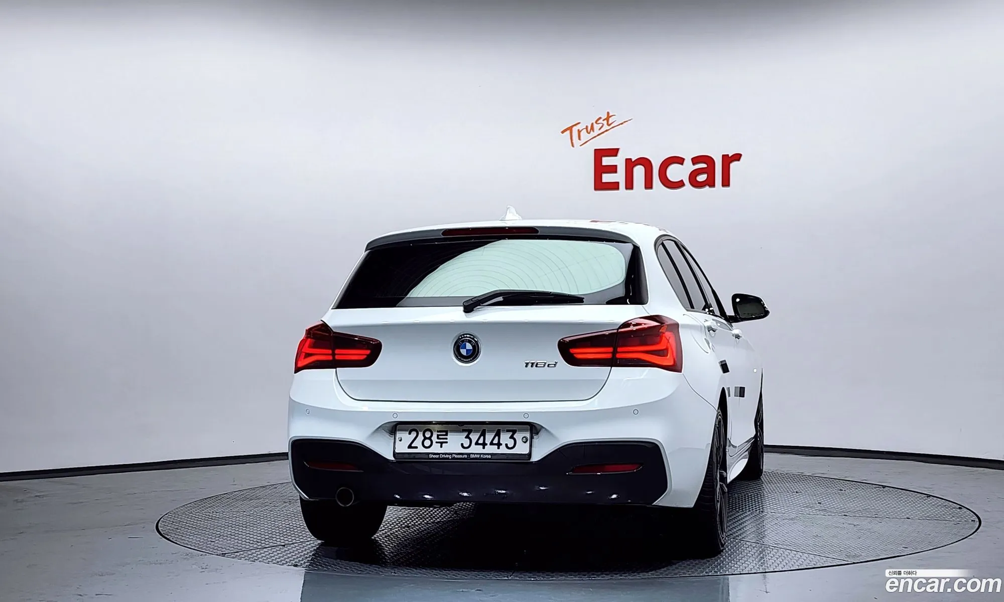 BMW 1 Series 2018 — 11