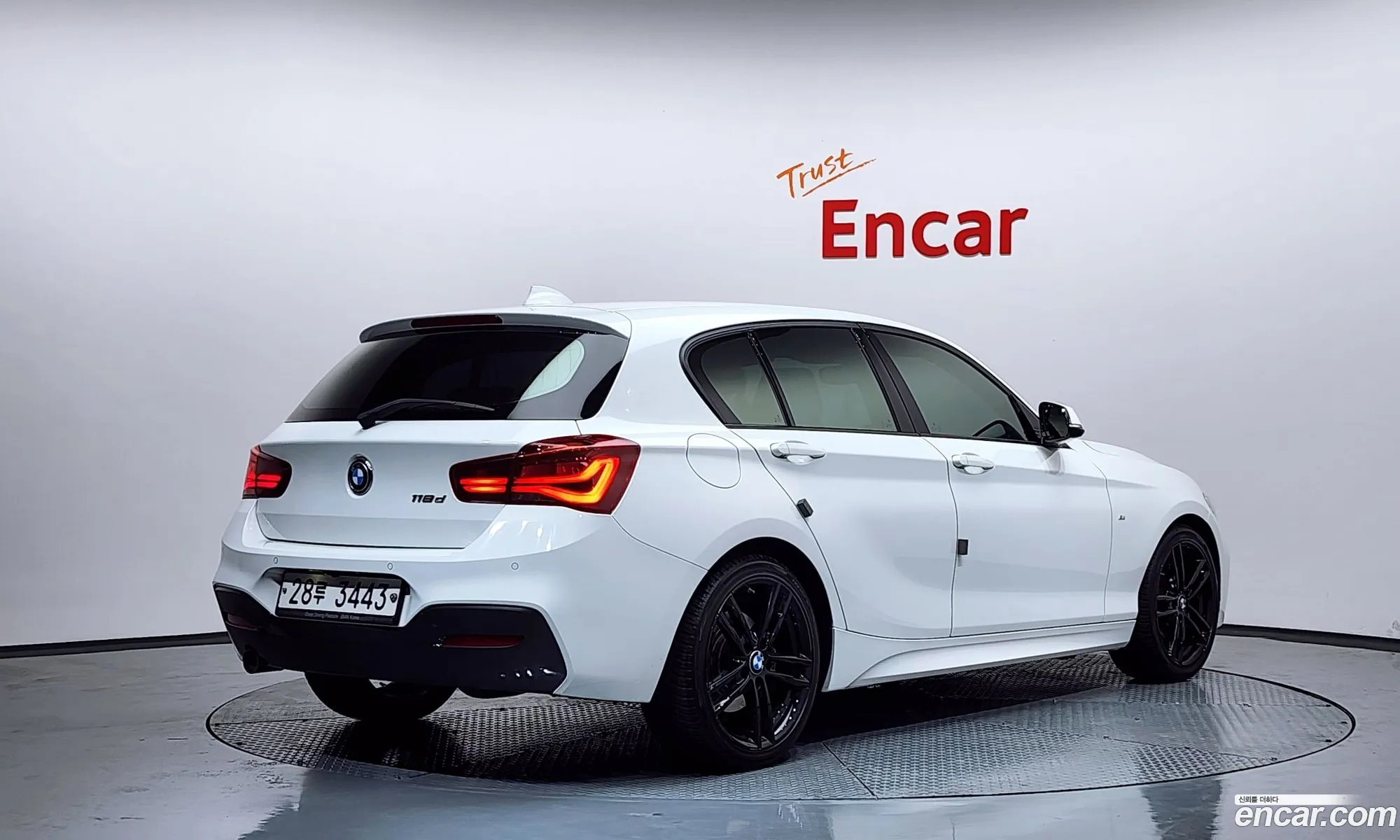 BMW 1 Series 2018 — 20
