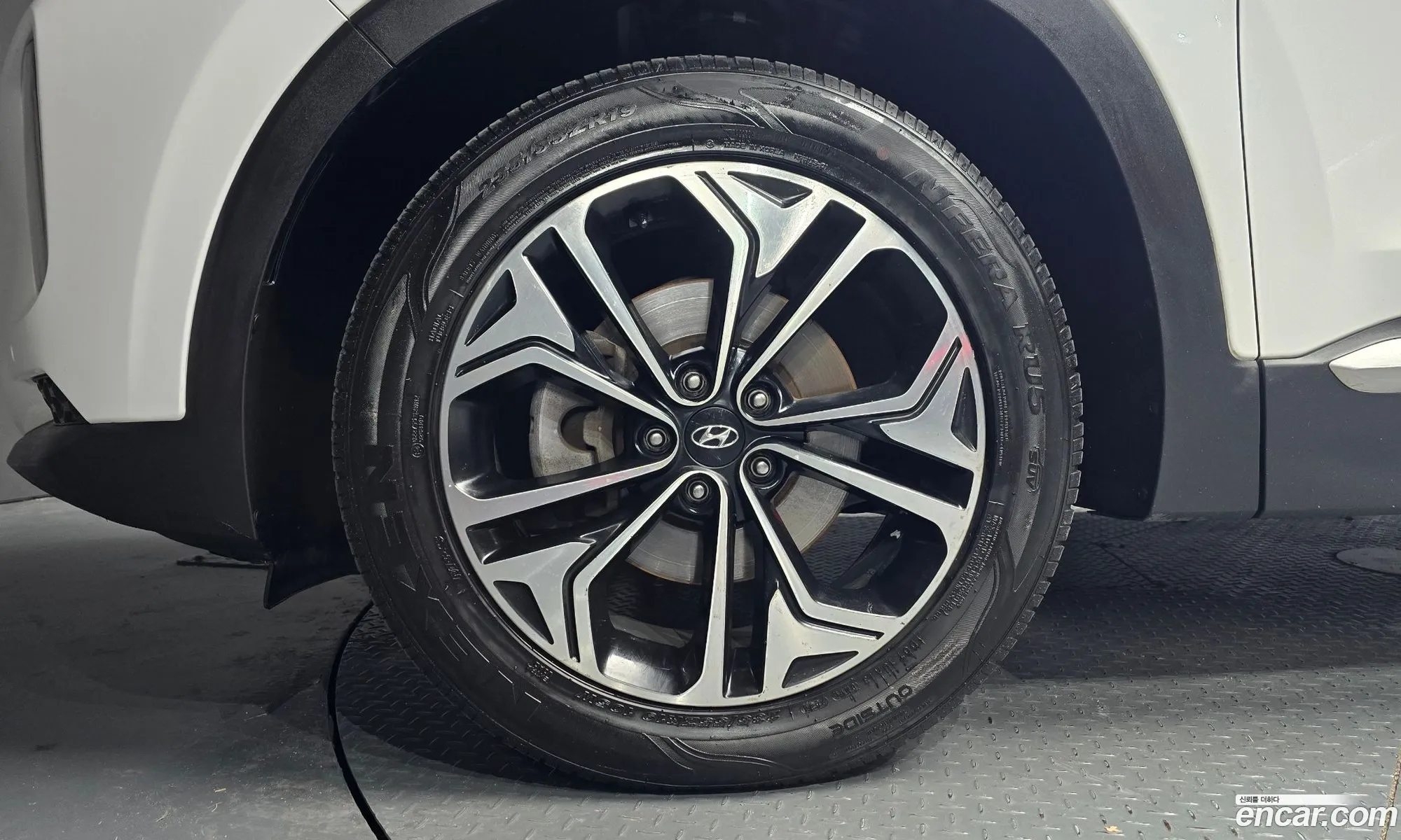 Hyundai Santa Fe TM 2018 — 19