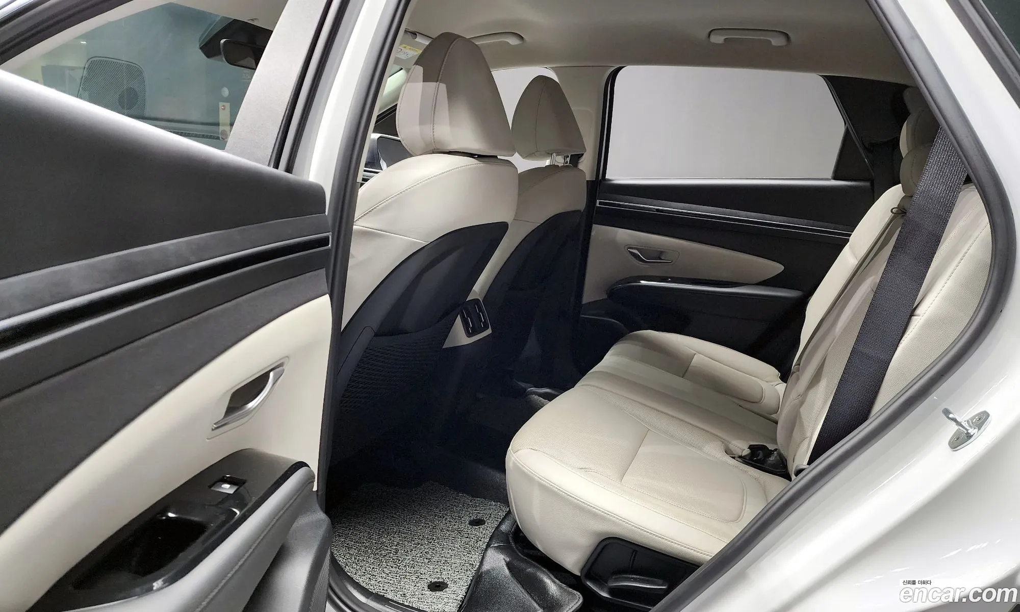 Hyundai Tucson 2022 — 17