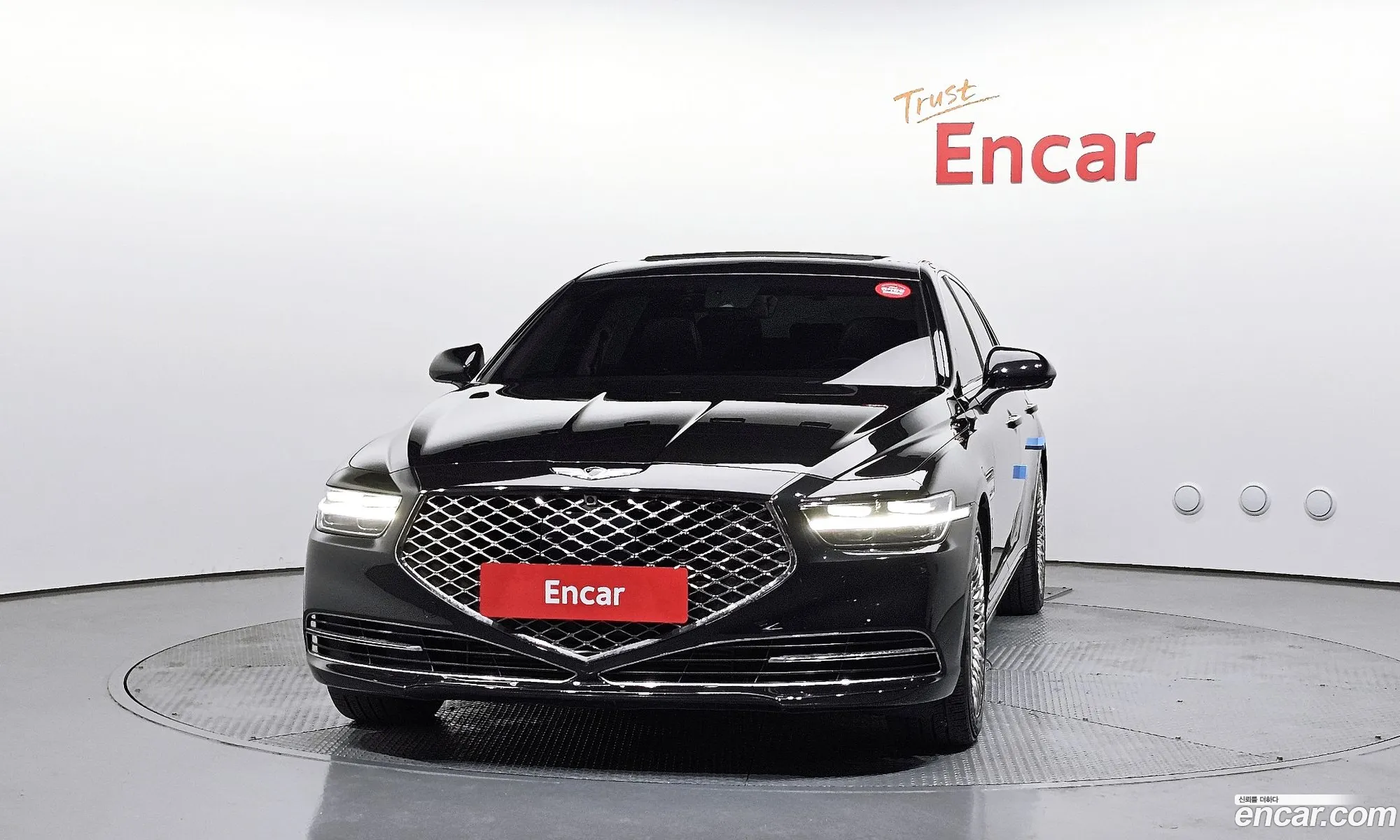 Genesis G90 2018 — 19