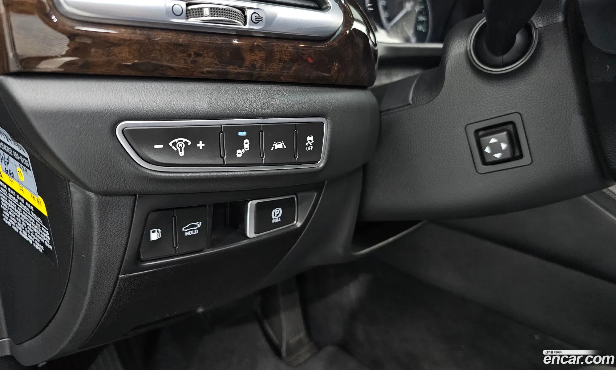 Genesis G90 2018 — 20