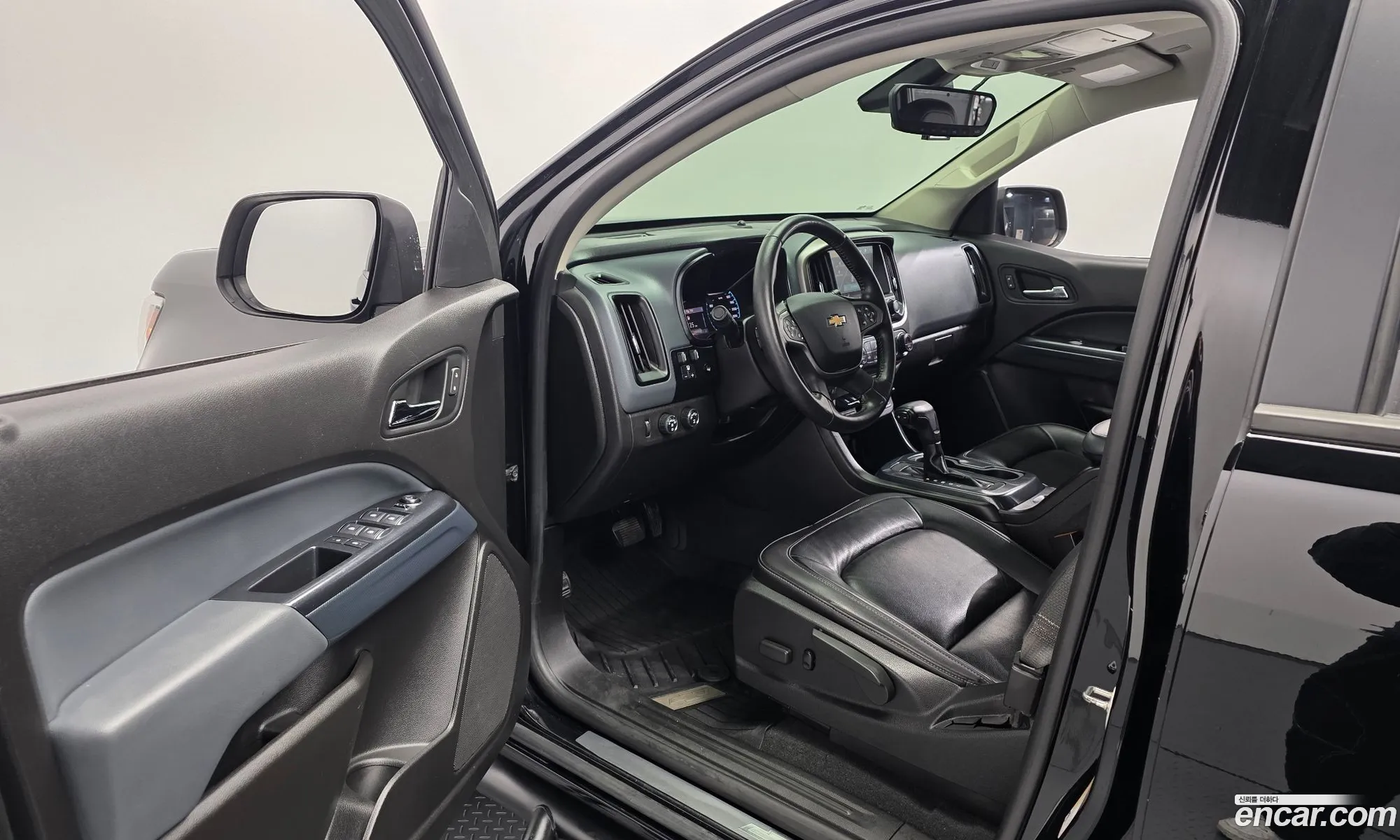 Chevrolet (GM Daewoo) Real New Colorado 2021 — 3
