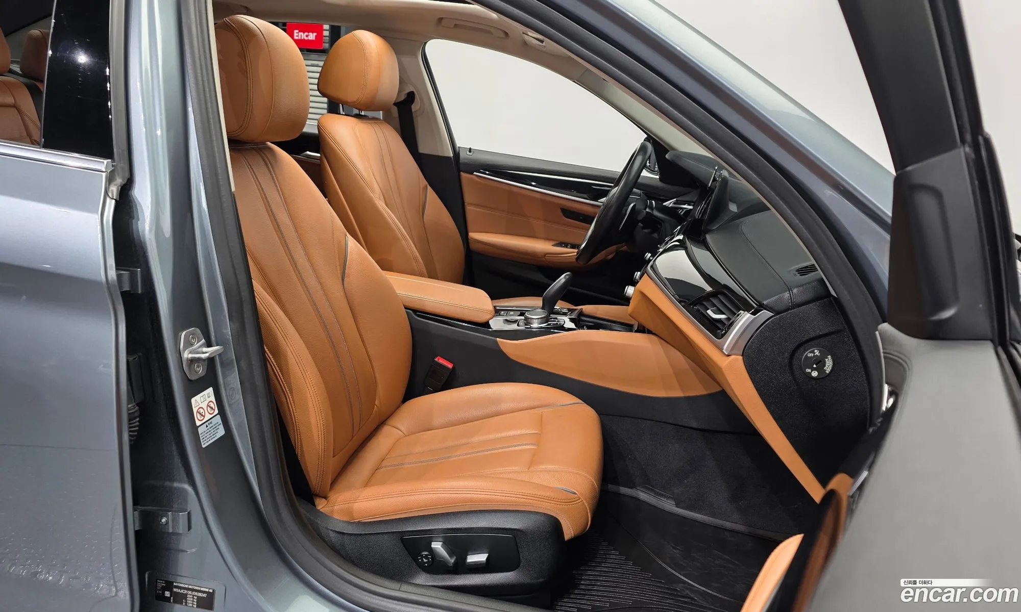 BMW 5 Series 2018 WBAJC3106JDB28247 — 17