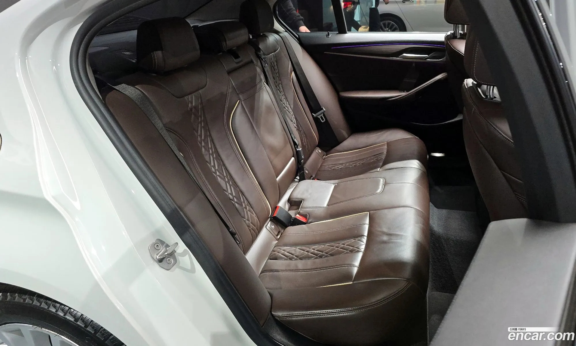 BMW 5 Series 2018 — 17