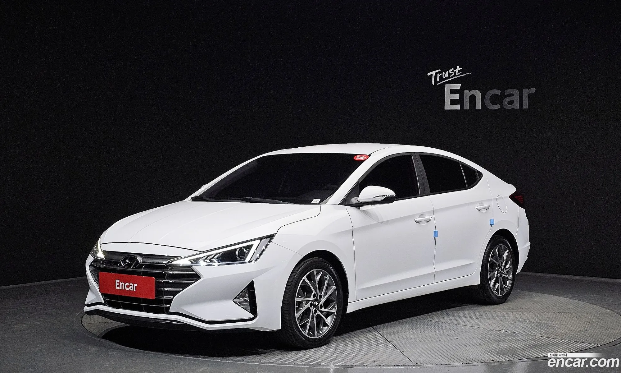 Hyundai Elantra AD 2019 — 14