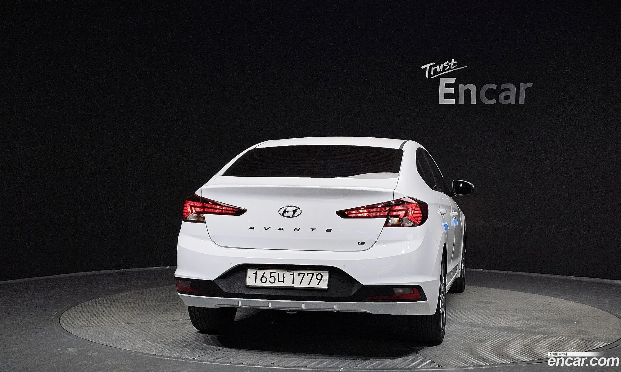 Hyundai Elantra AD 2019 — 5