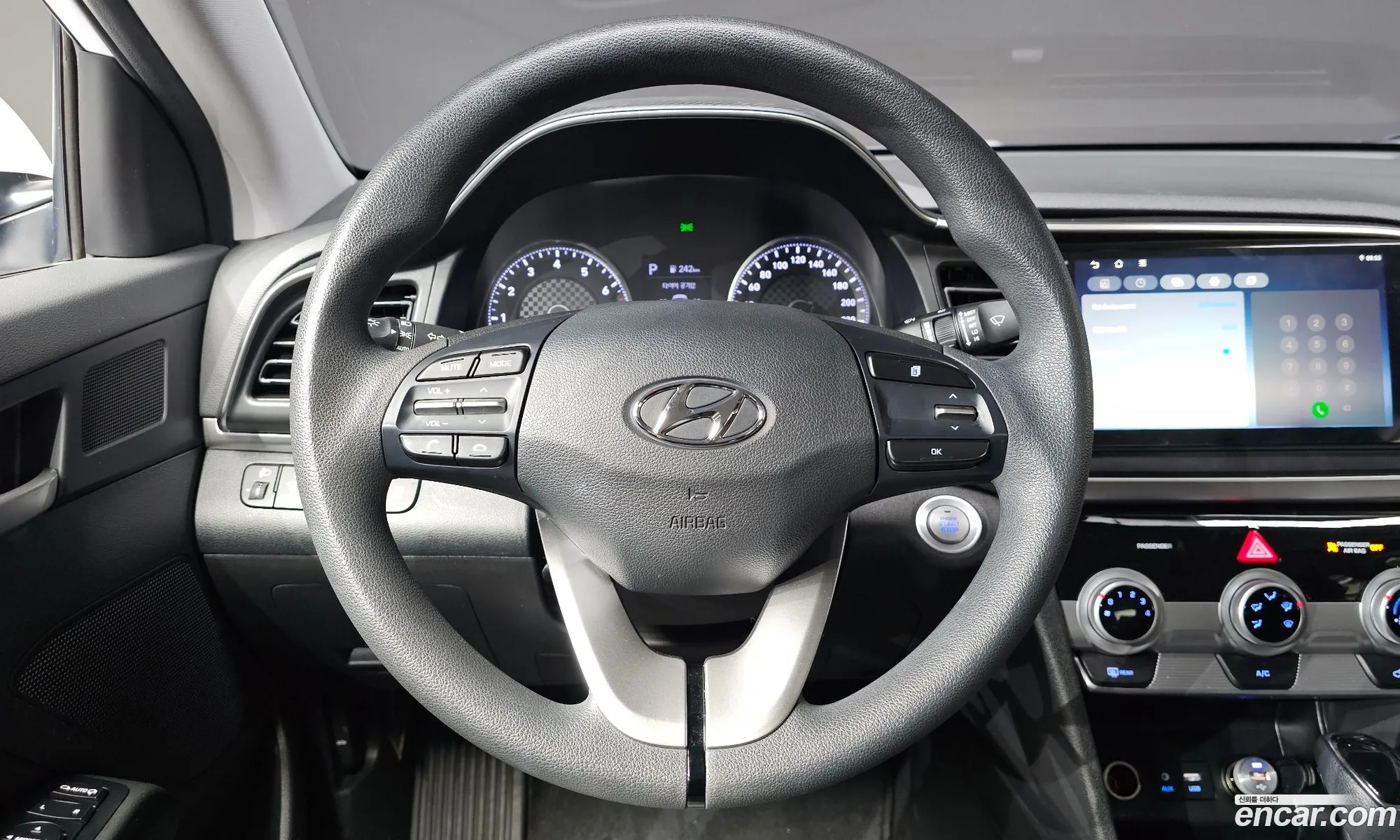 Hyundai Elantra AD 2019 — 9