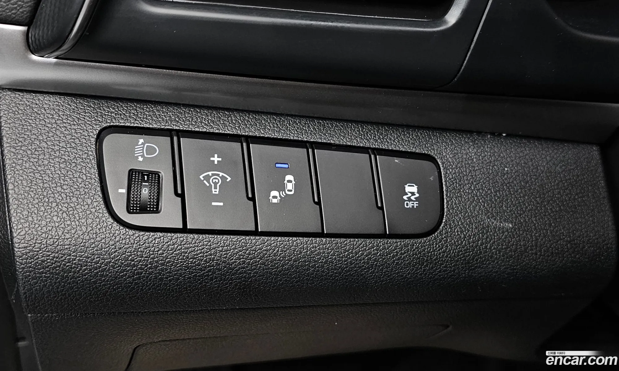 Hyundai Elantra AD 2019 — 3