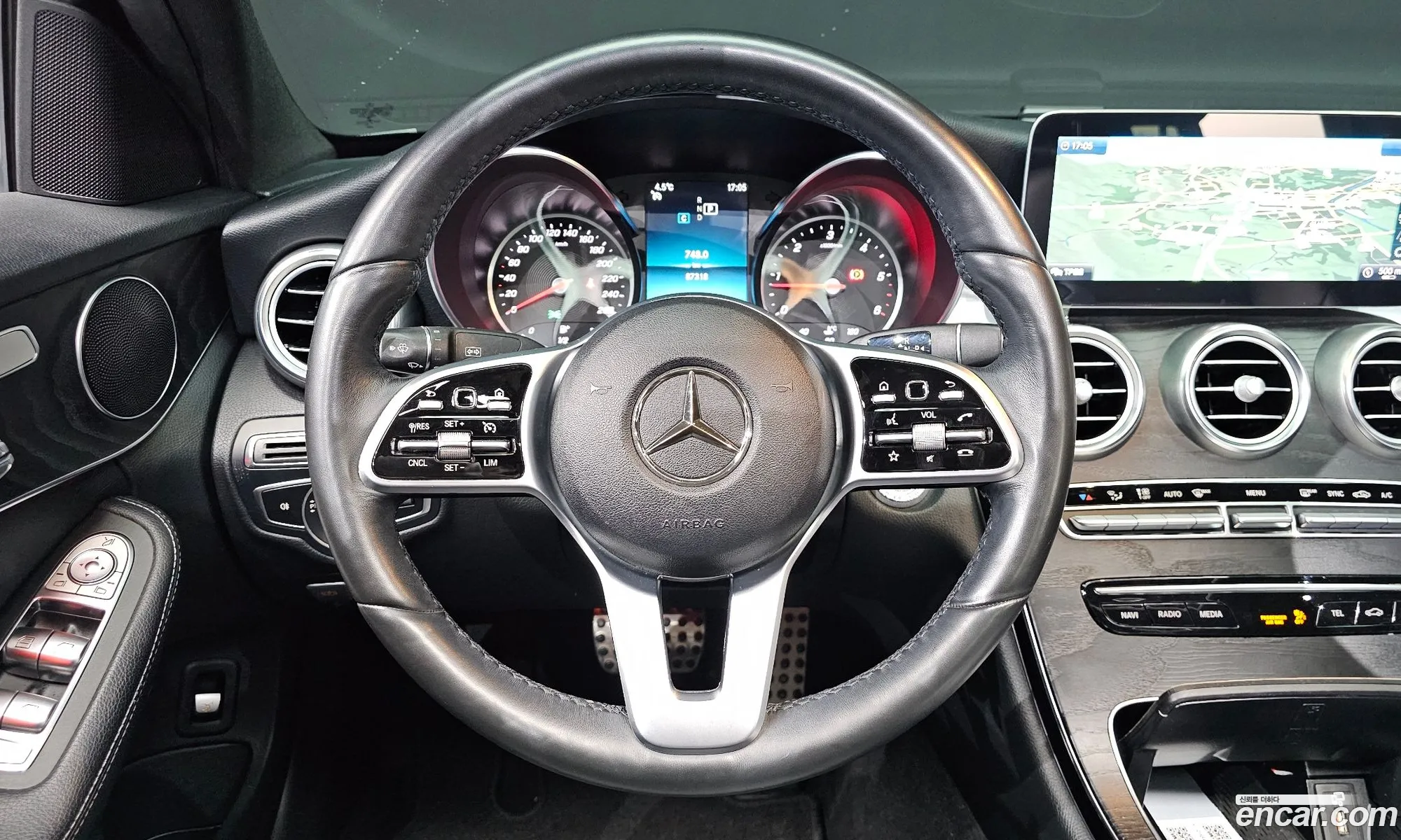 Mercedes-Benz C-Class W205 2019 — 14